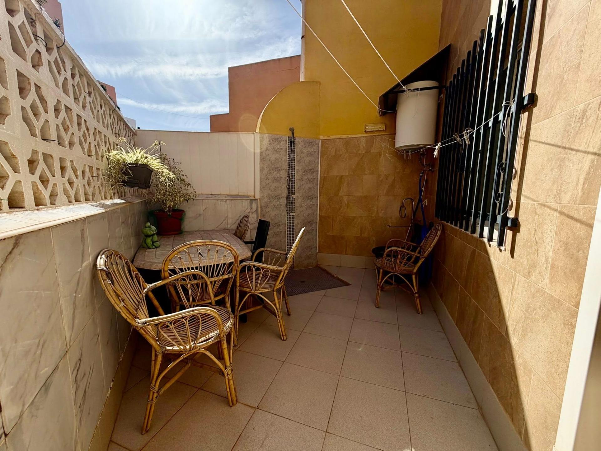 TOWNHOUSE FOR SALE WITH PRIVATE POOL IN TORREVIEJA, 750 M FROM THE BEACH image 8