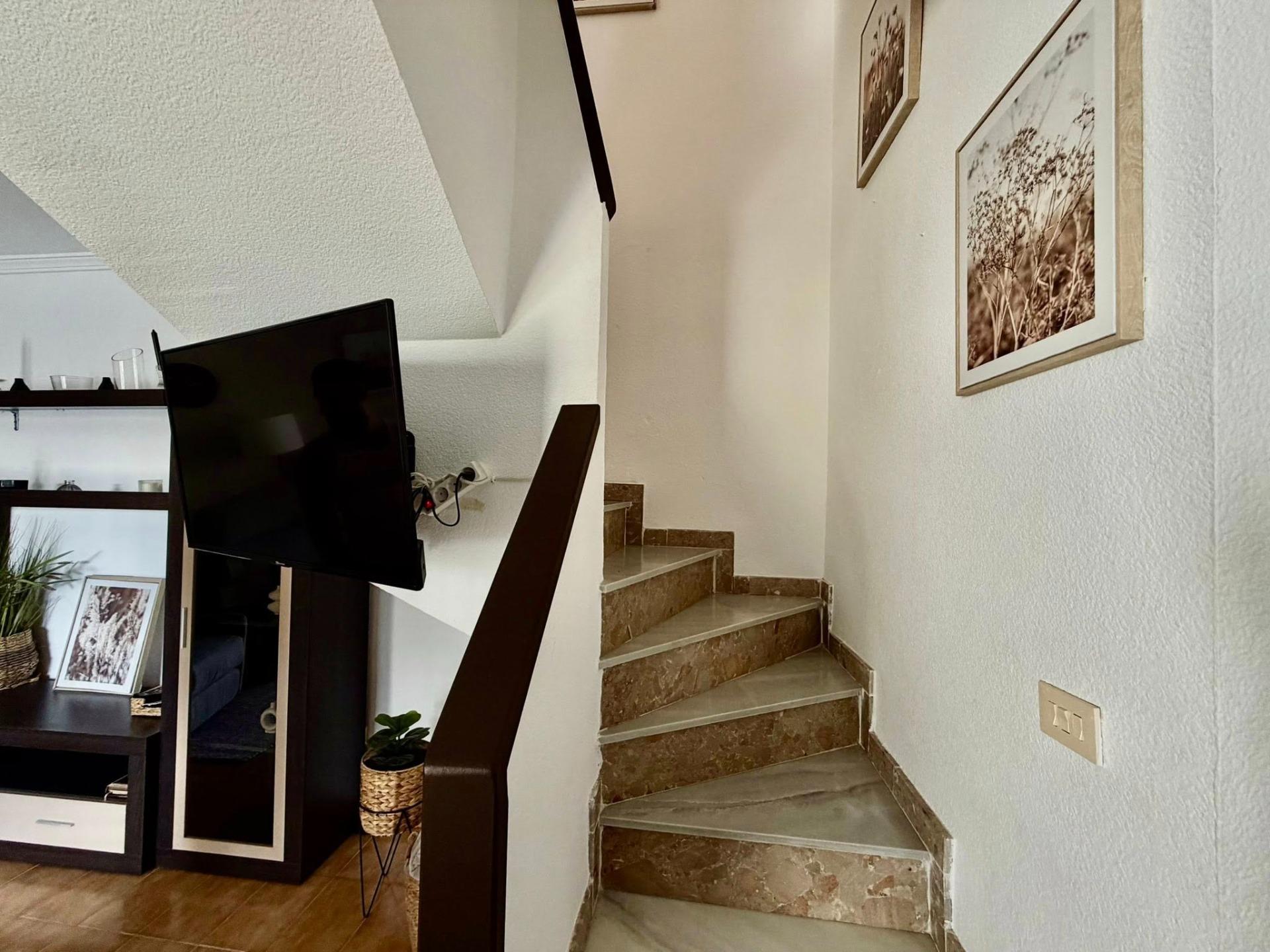 TOWNHOUSE FOR SALE WITH PRIVATE POOL IN TORREVIEJA, 750 M FROM THE BEACH image 9