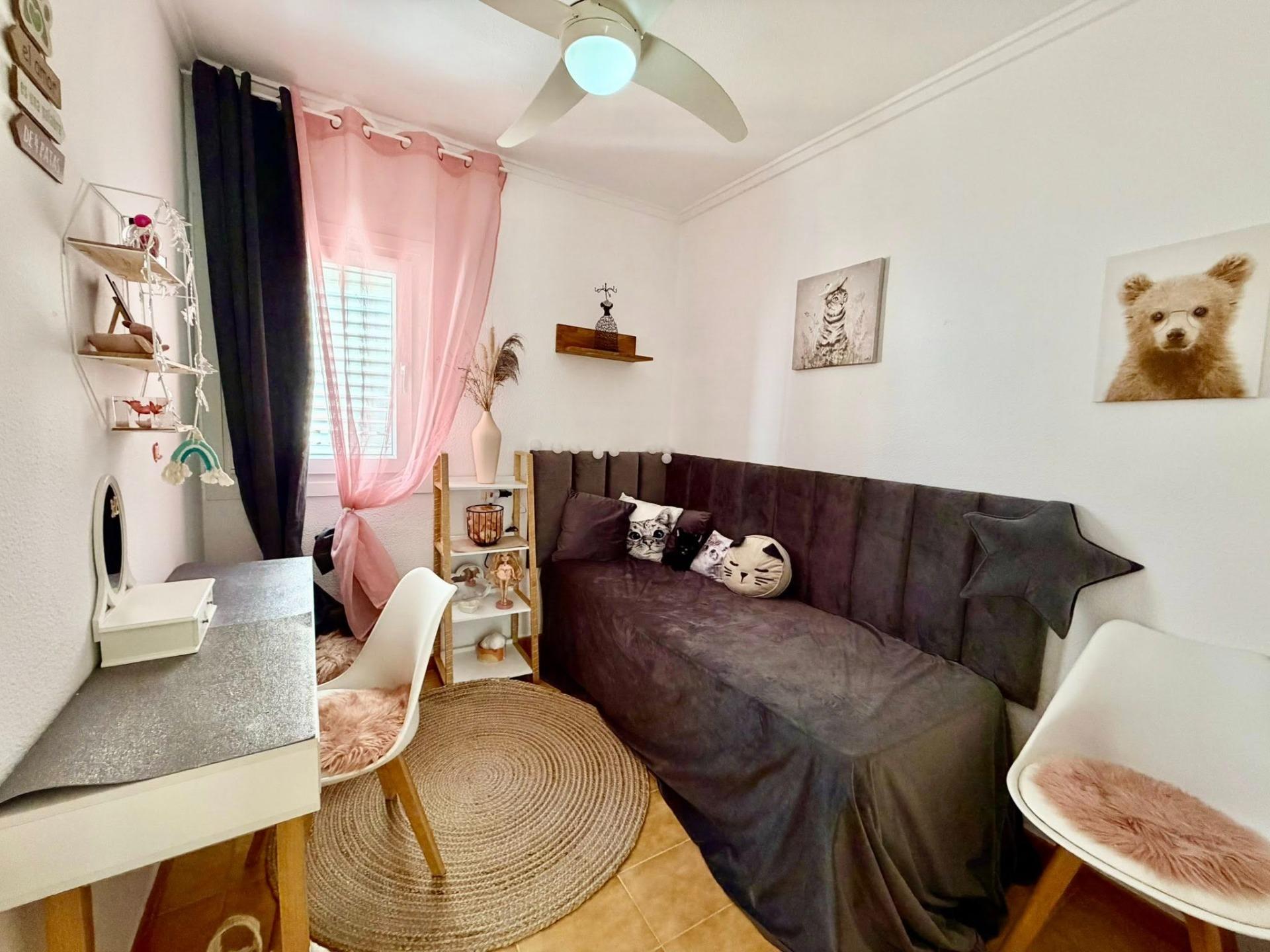 TOWNHOUSE FOR SALE WITH PRIVATE POOL IN TORREVIEJA, 750 M FROM THE BEACH image 12
