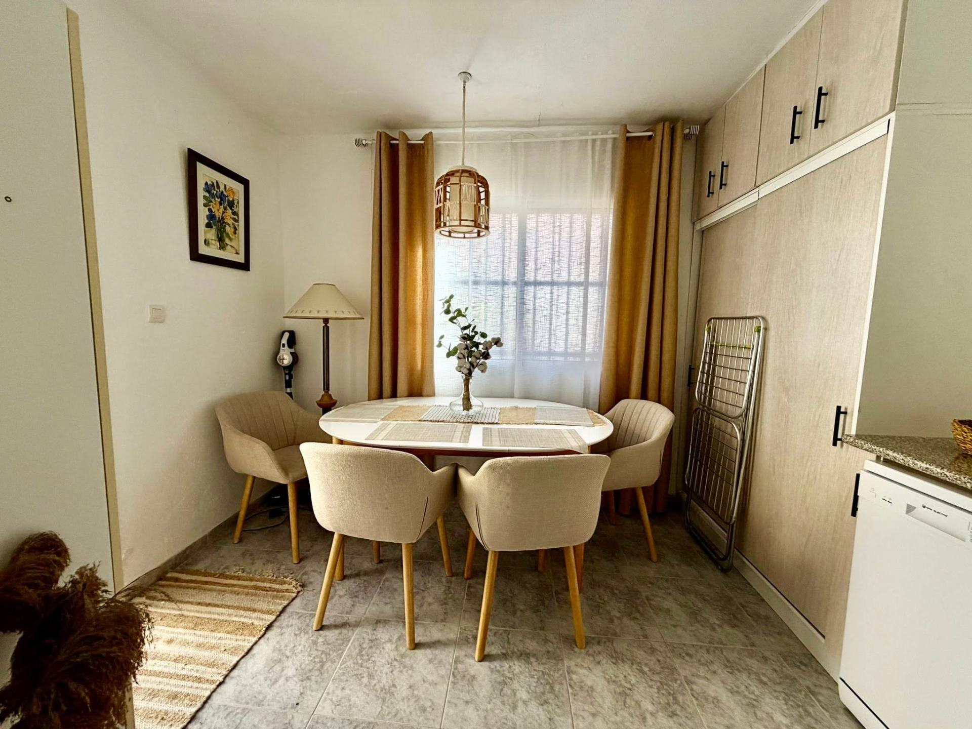 TOWNHOUSE FOR SALE WITH PRIVATE POOL IN TORREVIEJA, 750 M FROM THE BEACH image 5