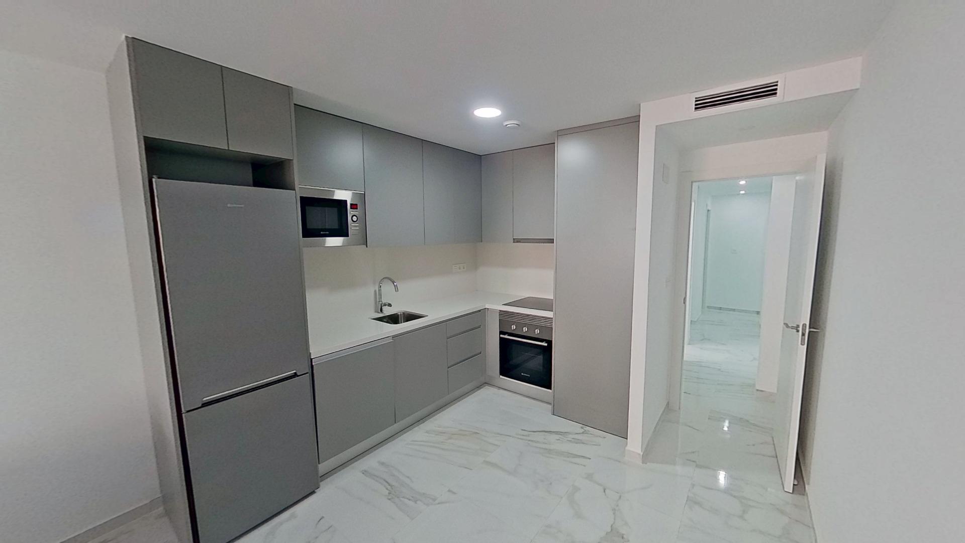 Exclusive Apartment in the Heart of Torrevieja 🌊🏖️ 2 bedrooms, 1 bathroom, BBQ, sun deck with ocean views image 5