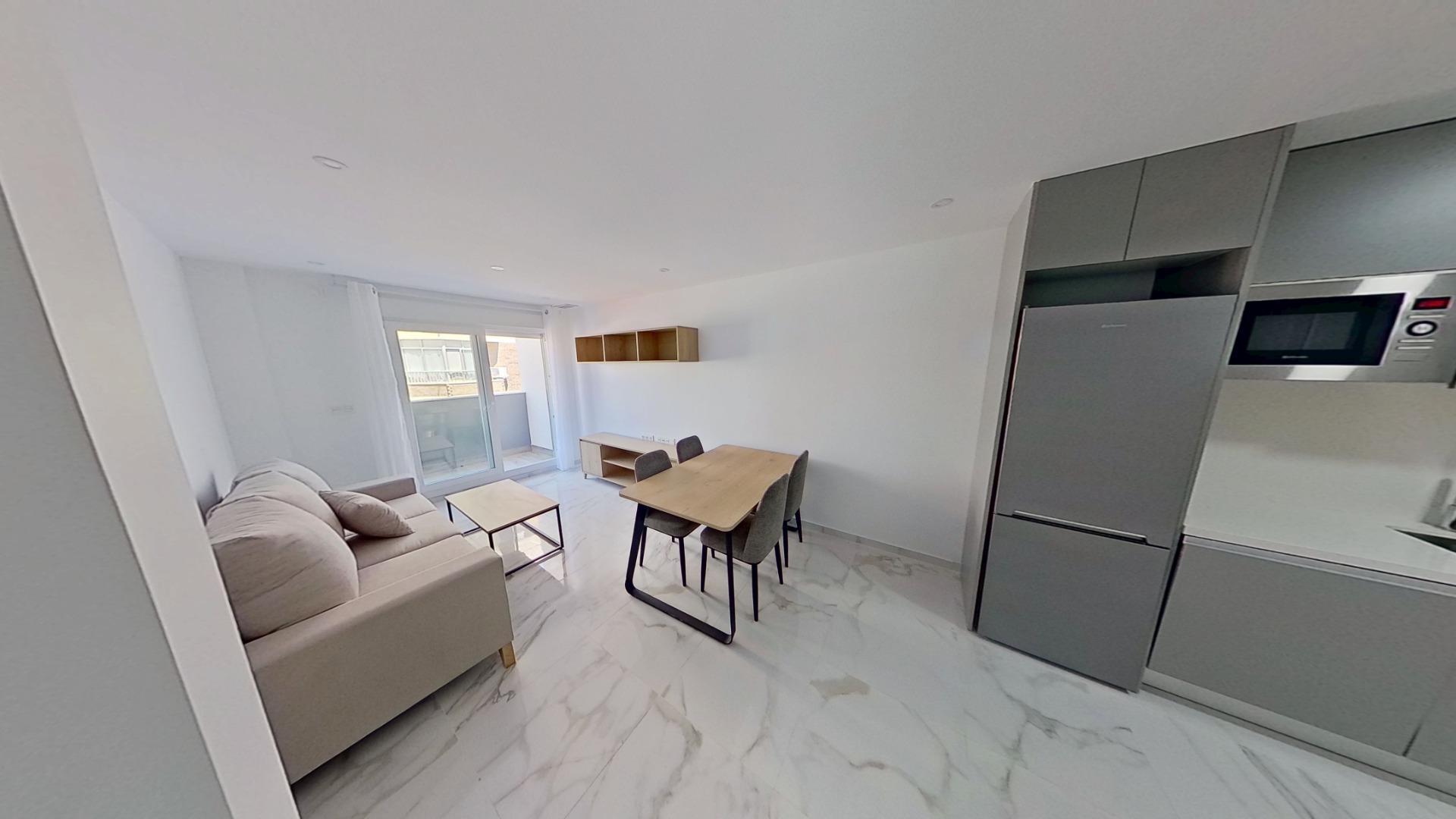 Exclusive Apartment in the Heart of Torrevieja 🌊🏖️ 2 bedrooms, 1 bathroom, BBQ, sun deck with ocean views image 4