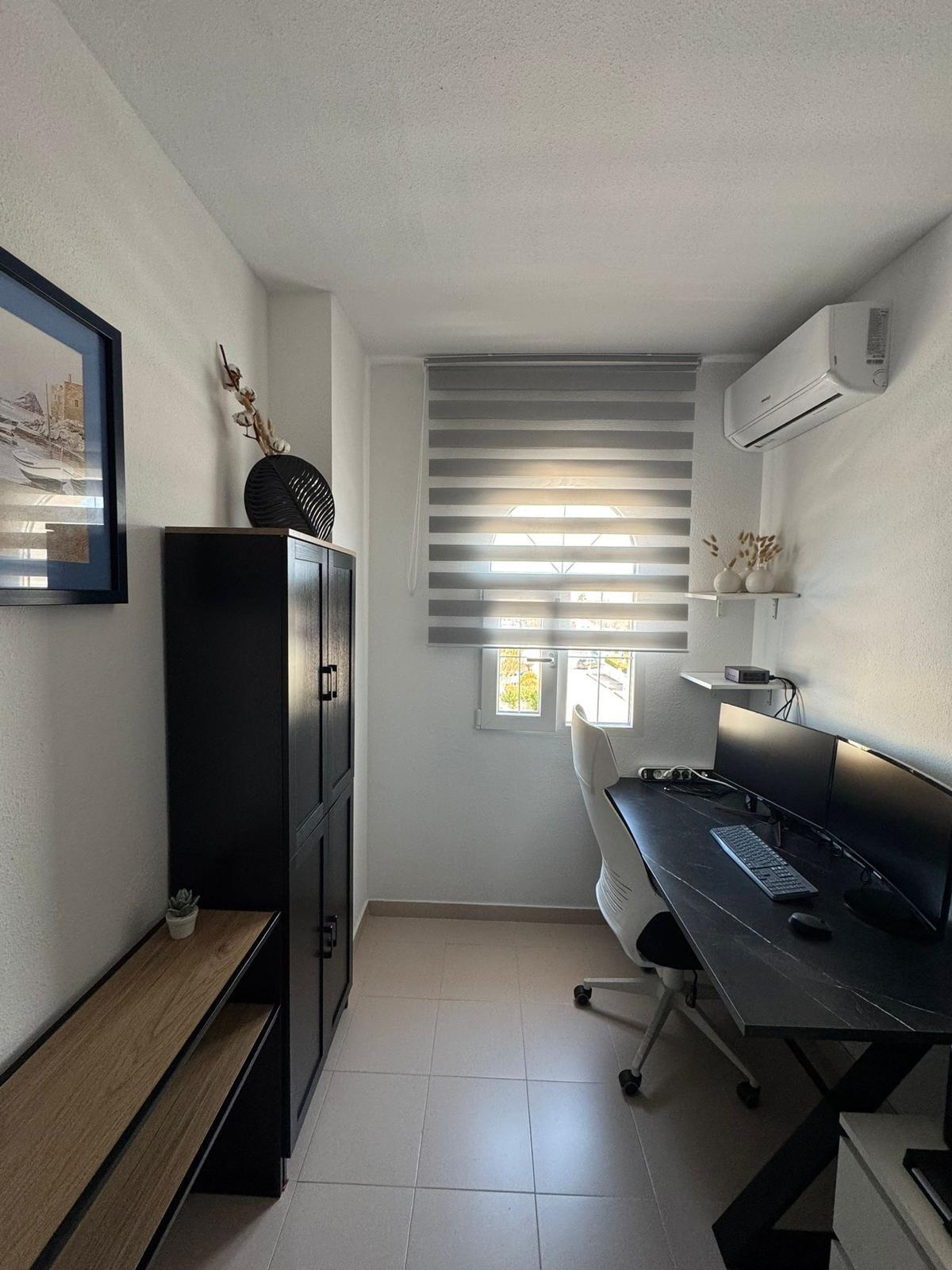Corner Bungalow with Sea Views in La Florida, Orihuela Costa image 21