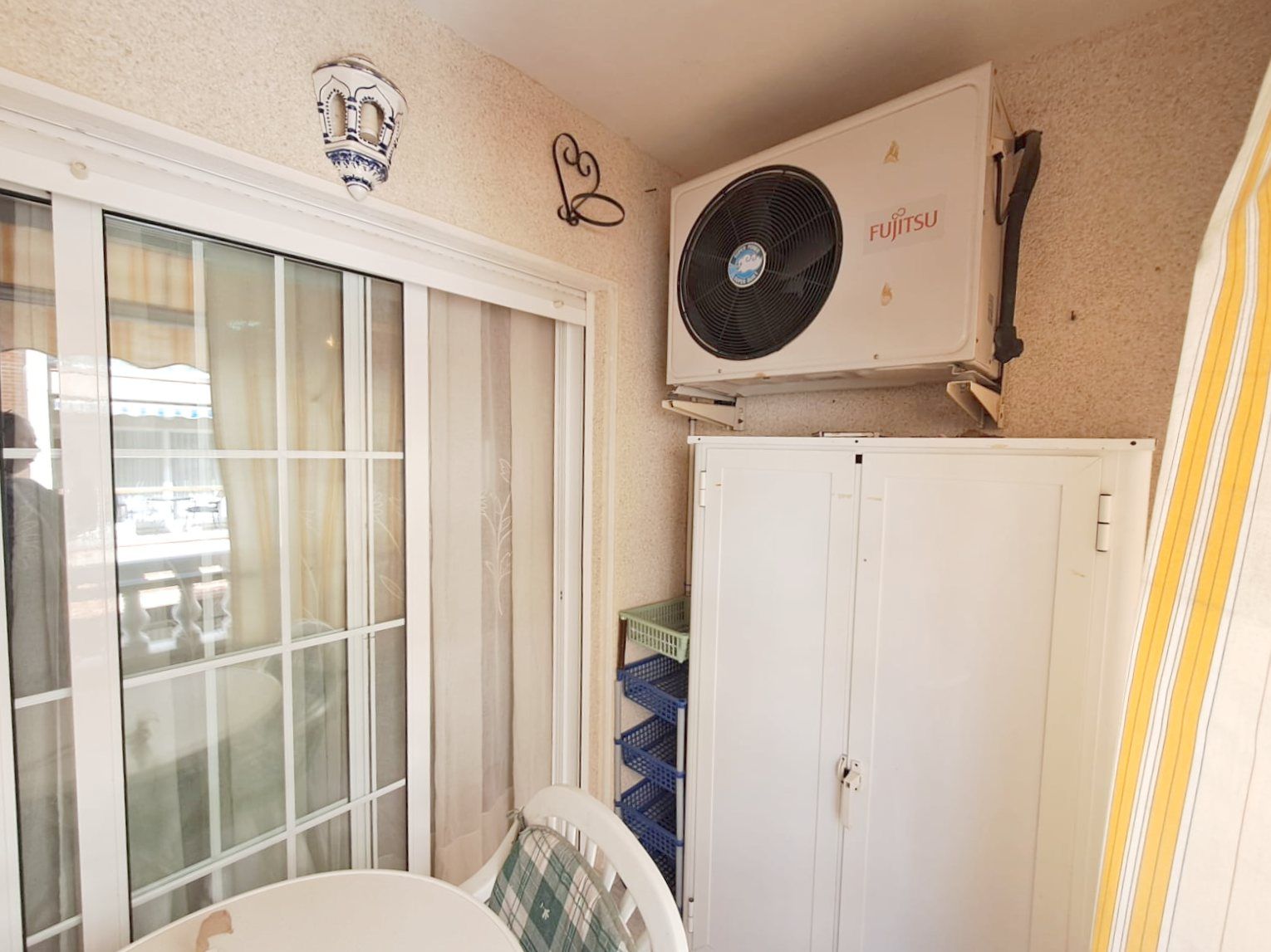 2-Bedroom Apartment Near Playa del Cura in Torrevieja image 13