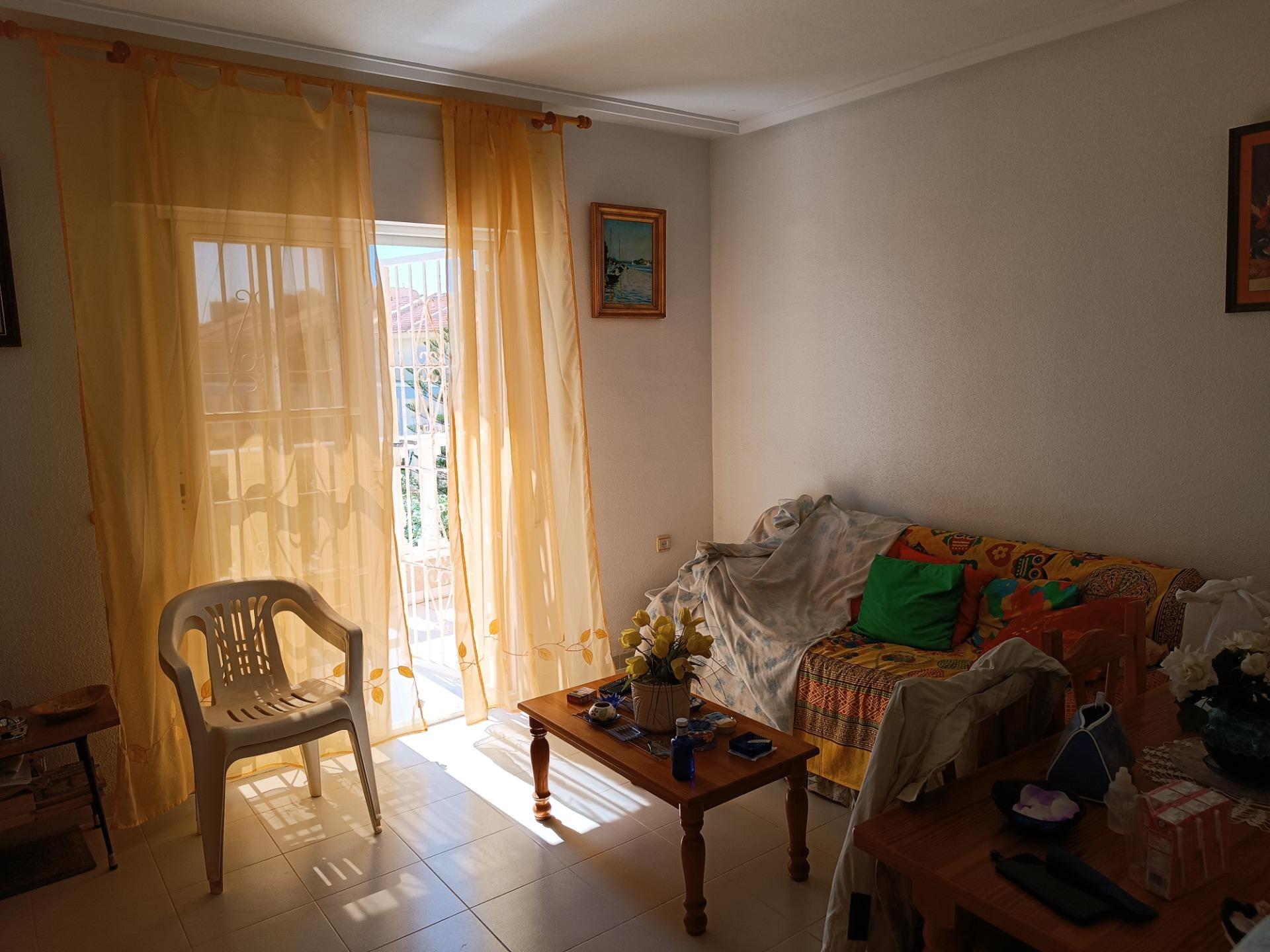 Fantastic Apartment in Torreblanca with Private Sun Deck, Community Pool, and Approved Tourist License image 3