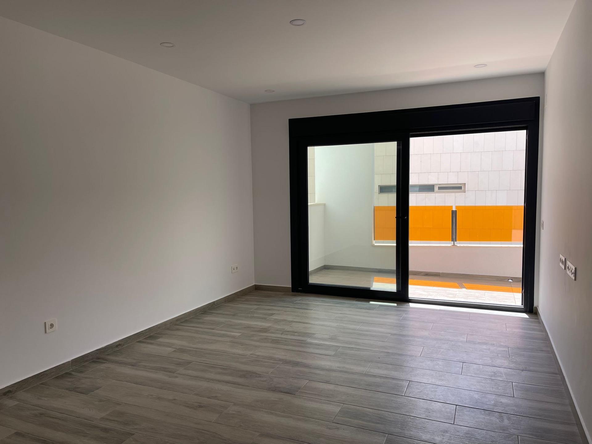 New apartment (2025) with pool and gym – Torrevieja image 12
