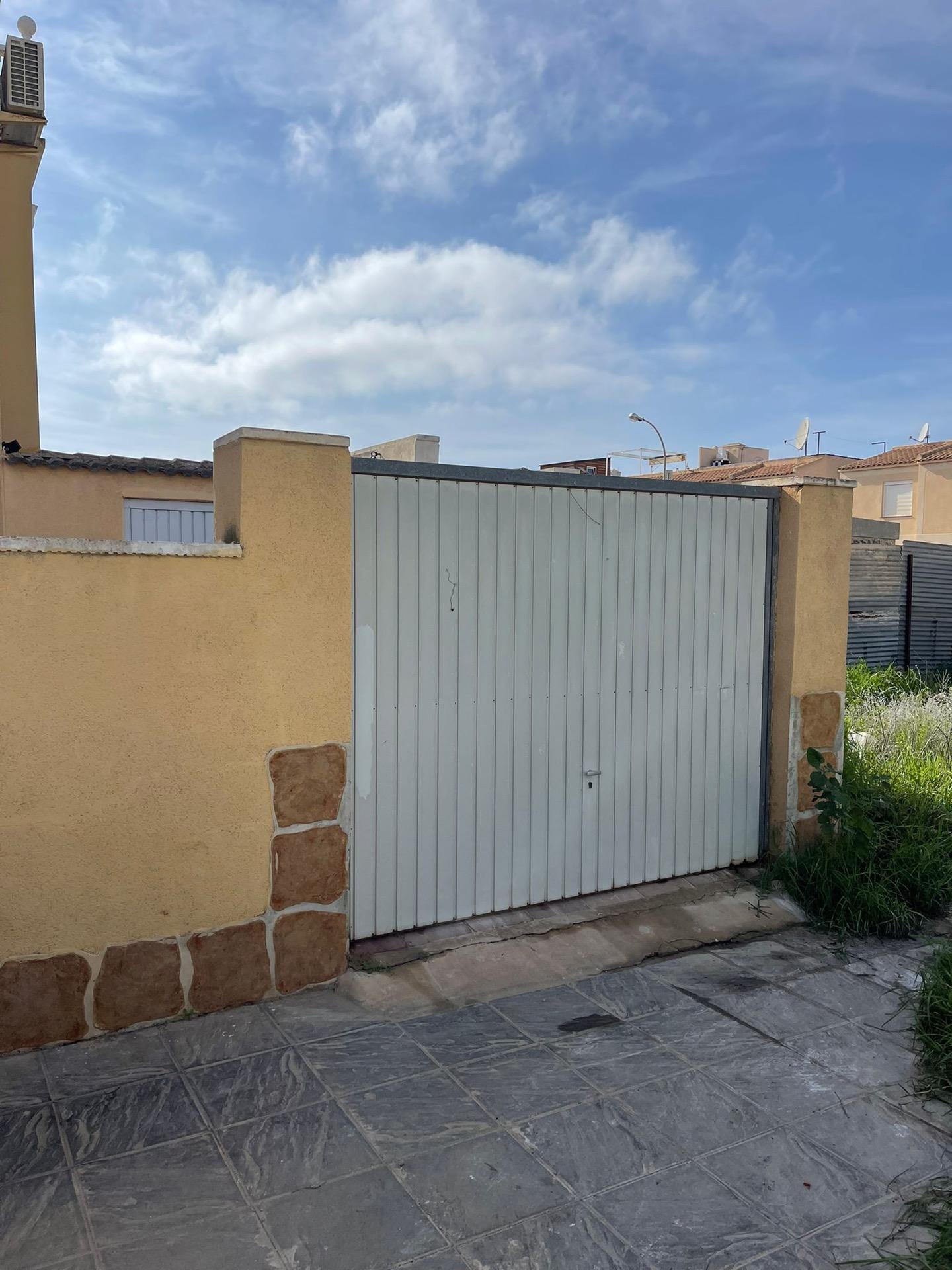 Detached house with garage in Aguas Nuevas image 5