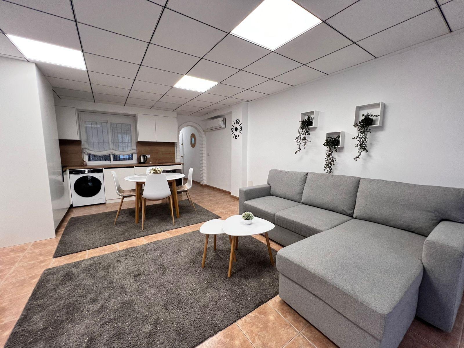 Apartment for sale 50 meters from Playa del Cura – Torrevieja image 2
