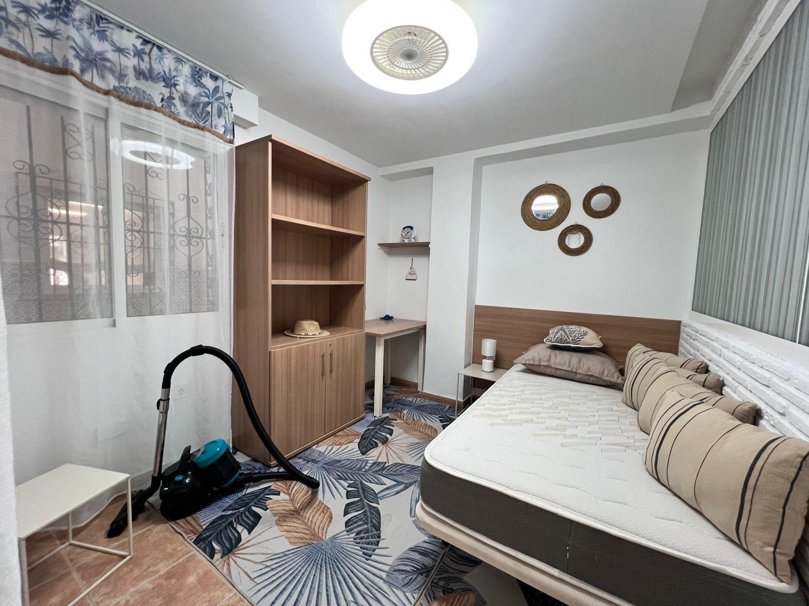 Apartment for sale 50 meters from Playa del Cura – Torrevieja image 4