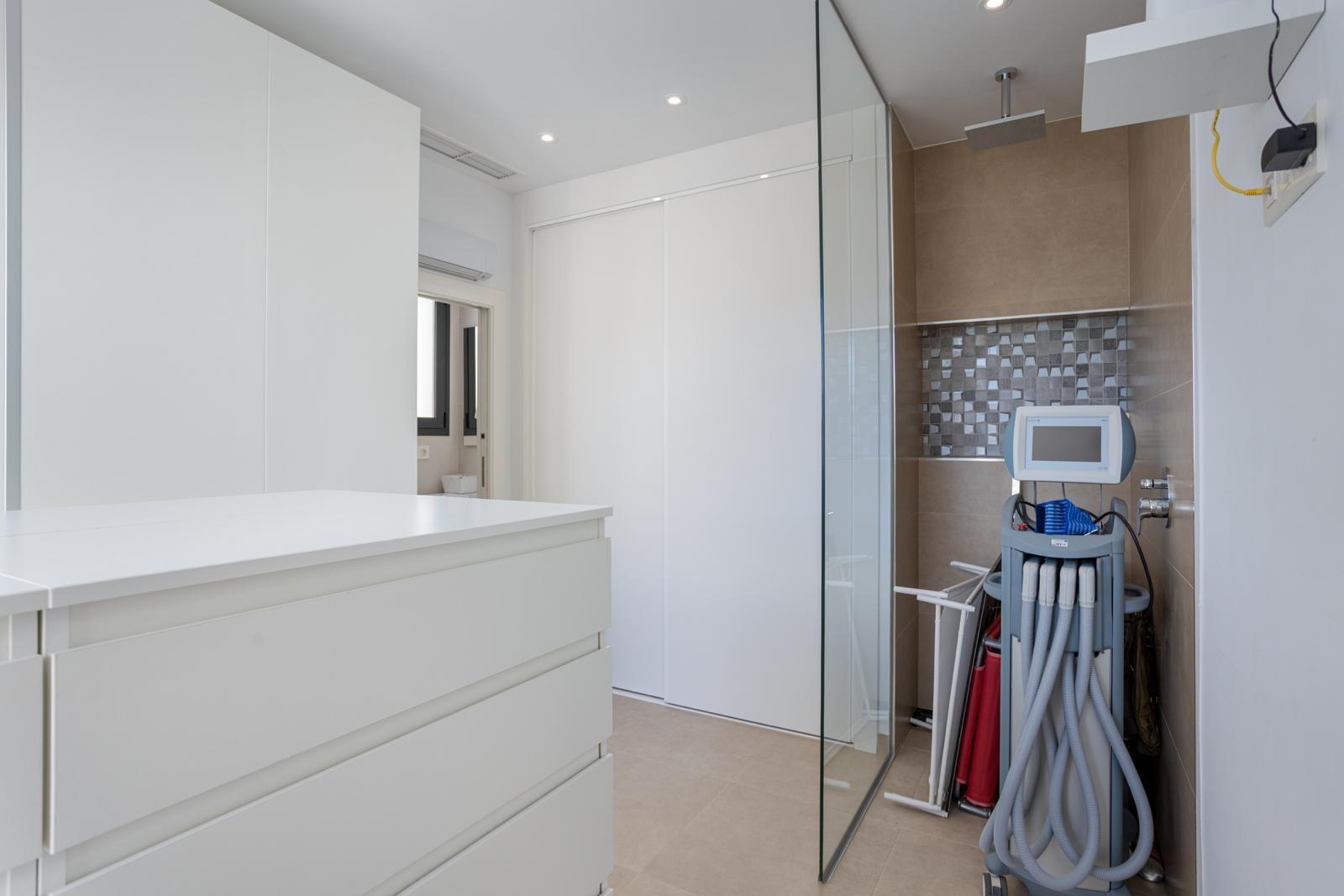 Exclusive – Modern townhouse with private pool in Benijófar image 30