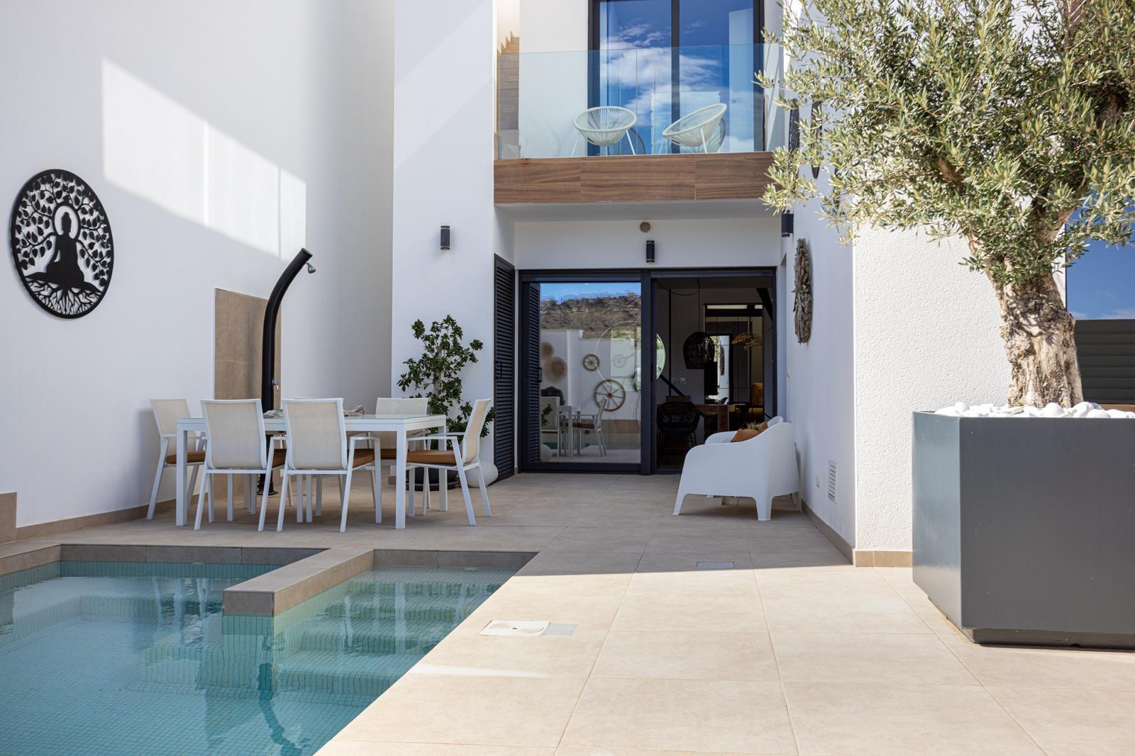 Exclusive – Modern townhouse with private pool in Benijófar image 3