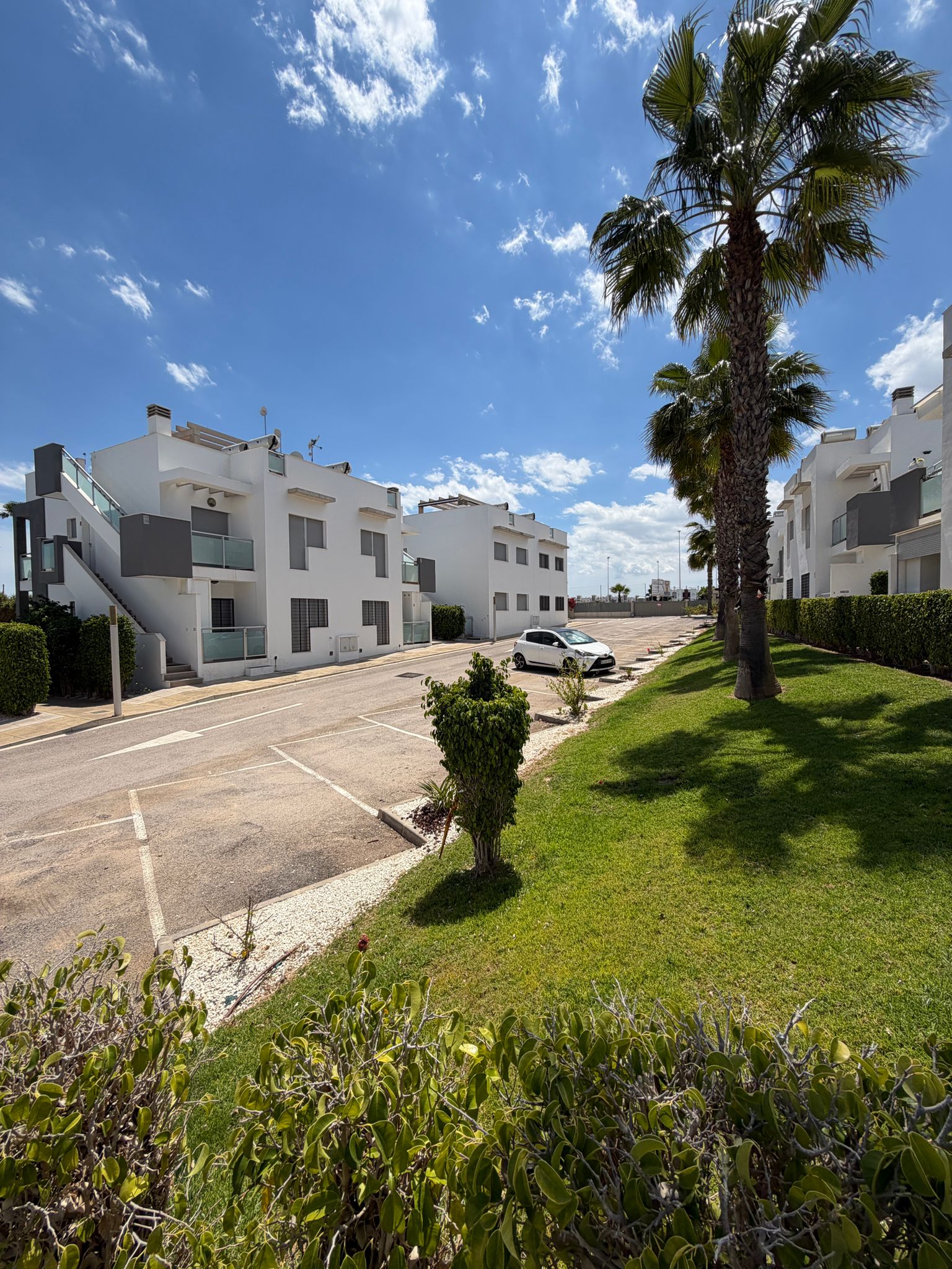 Modern 2-Bedroom Ground-Floor Apartment in Amay image 20