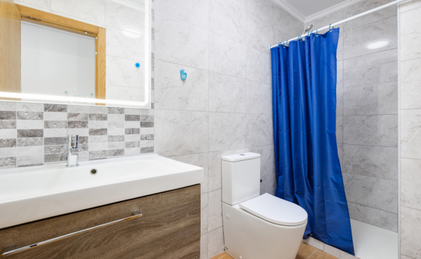 Modern 3-Bedroom Apartment Just 100m from the Beach in Torrevieja (Calle Finlandia) image 13