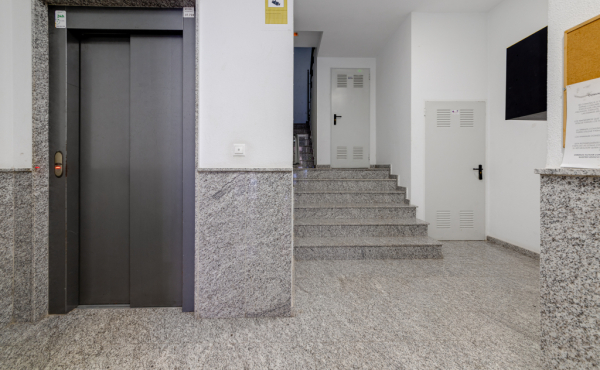 Modern 3-Bedroom Apartment Just 100m from the Beach in Torrevieja (Calle Finlandia) image 24