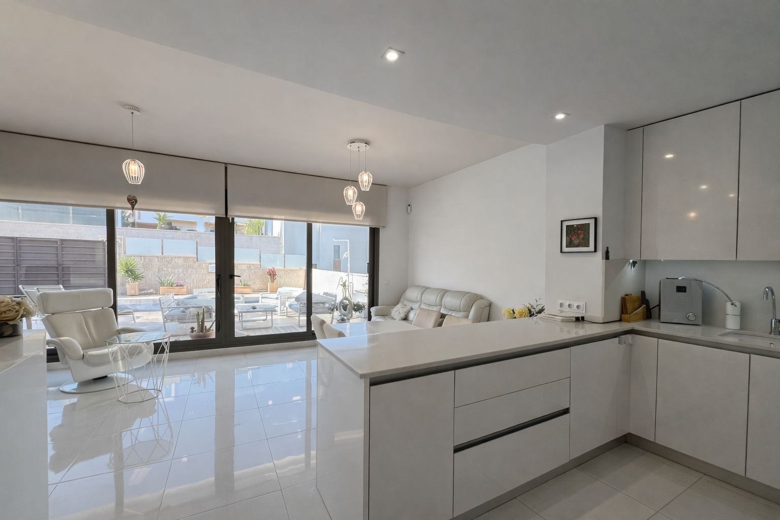 Modern Detached Villa with Private Pool, Basement & Solarium in Marina III, Orihuela Costa image 11