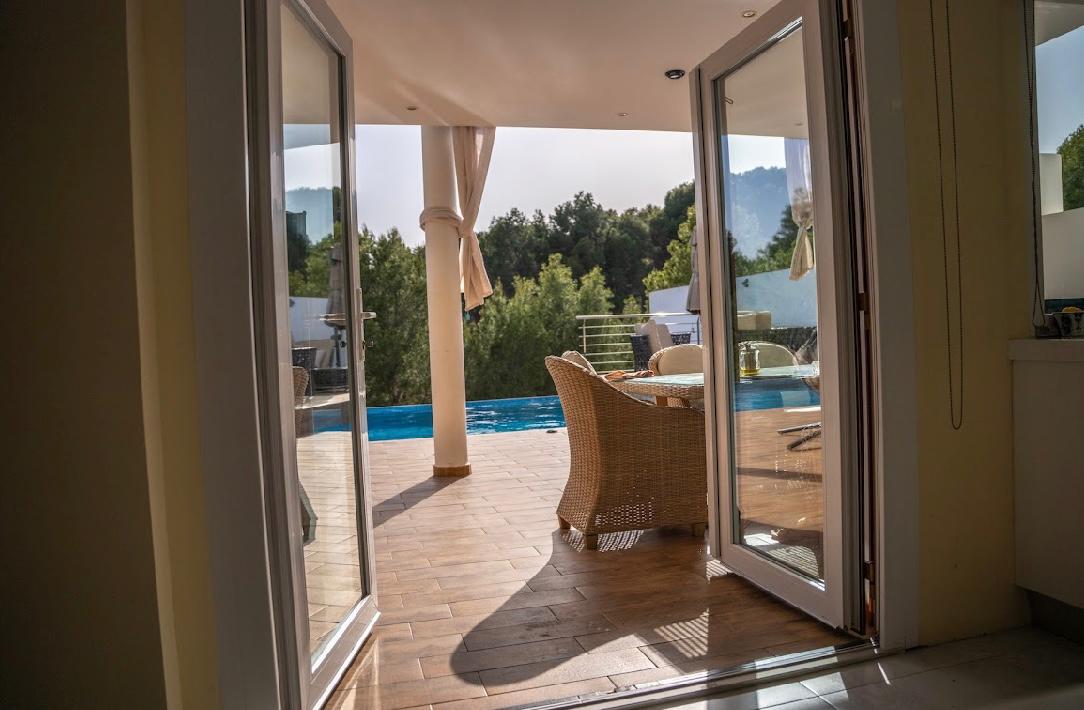 Twin Golf-Front Villas in Altea — One Turnkey, One to Finish Your Way image 10