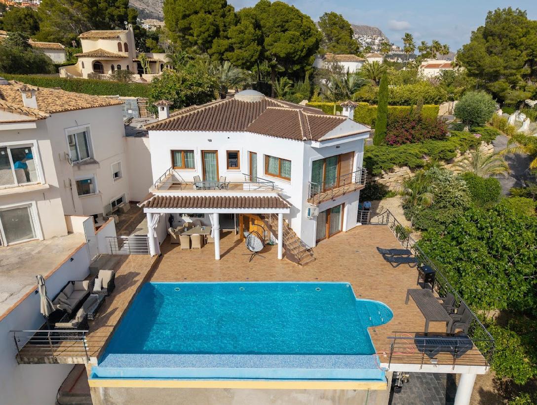 Twin Golf-Front Villas in Altea — One Turnkey, One to Finish Your Way image 33