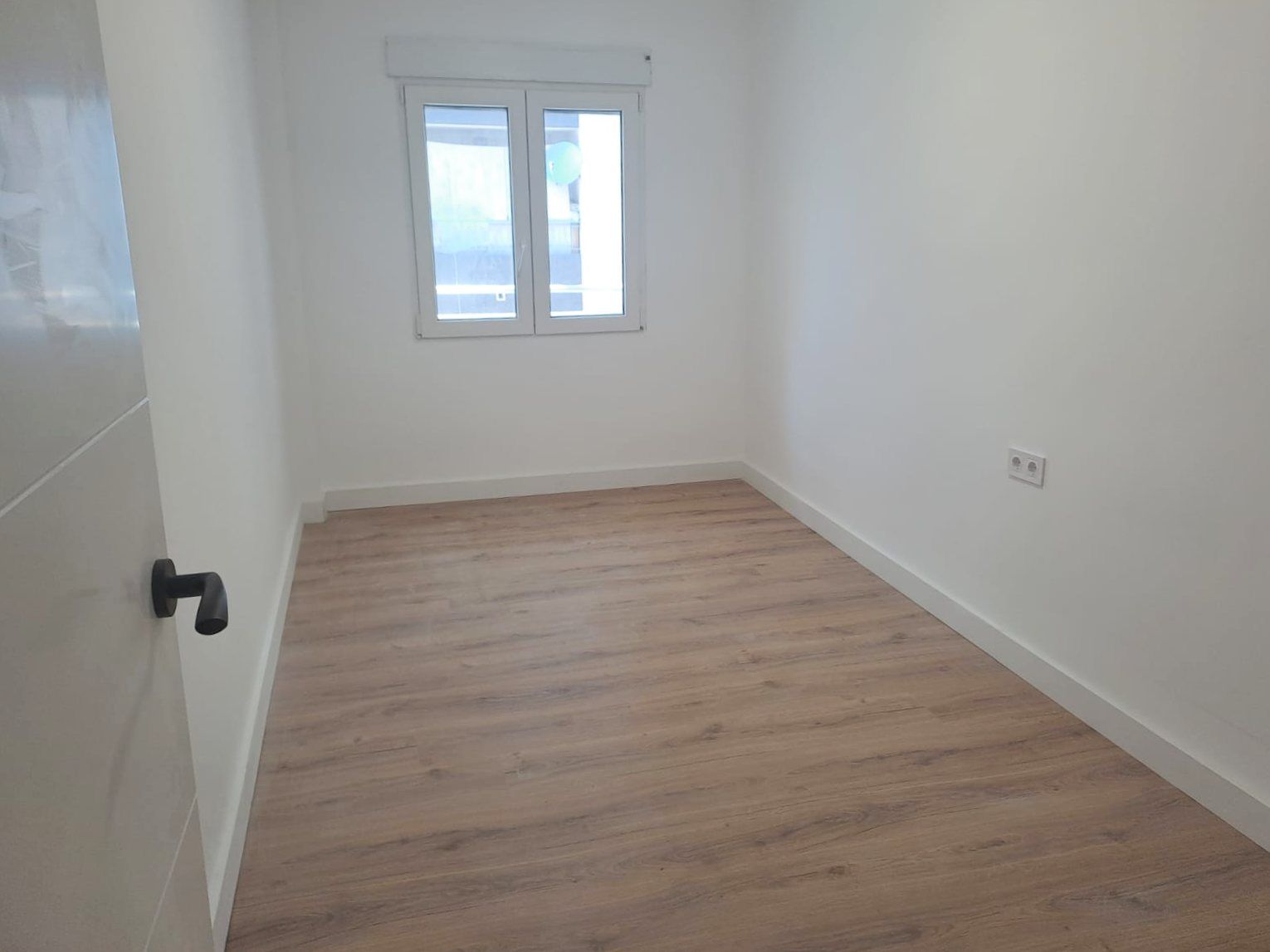 Renovated 3-Bedroom Apartment Near the Centre of Torrevieja image 7