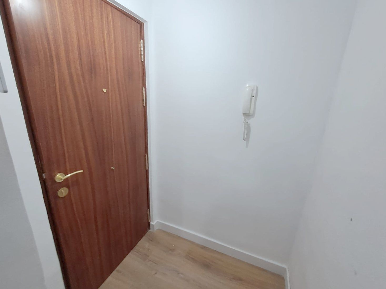 Renovated 3-Bedroom Apartment Near the Centre of Torrevieja image 13