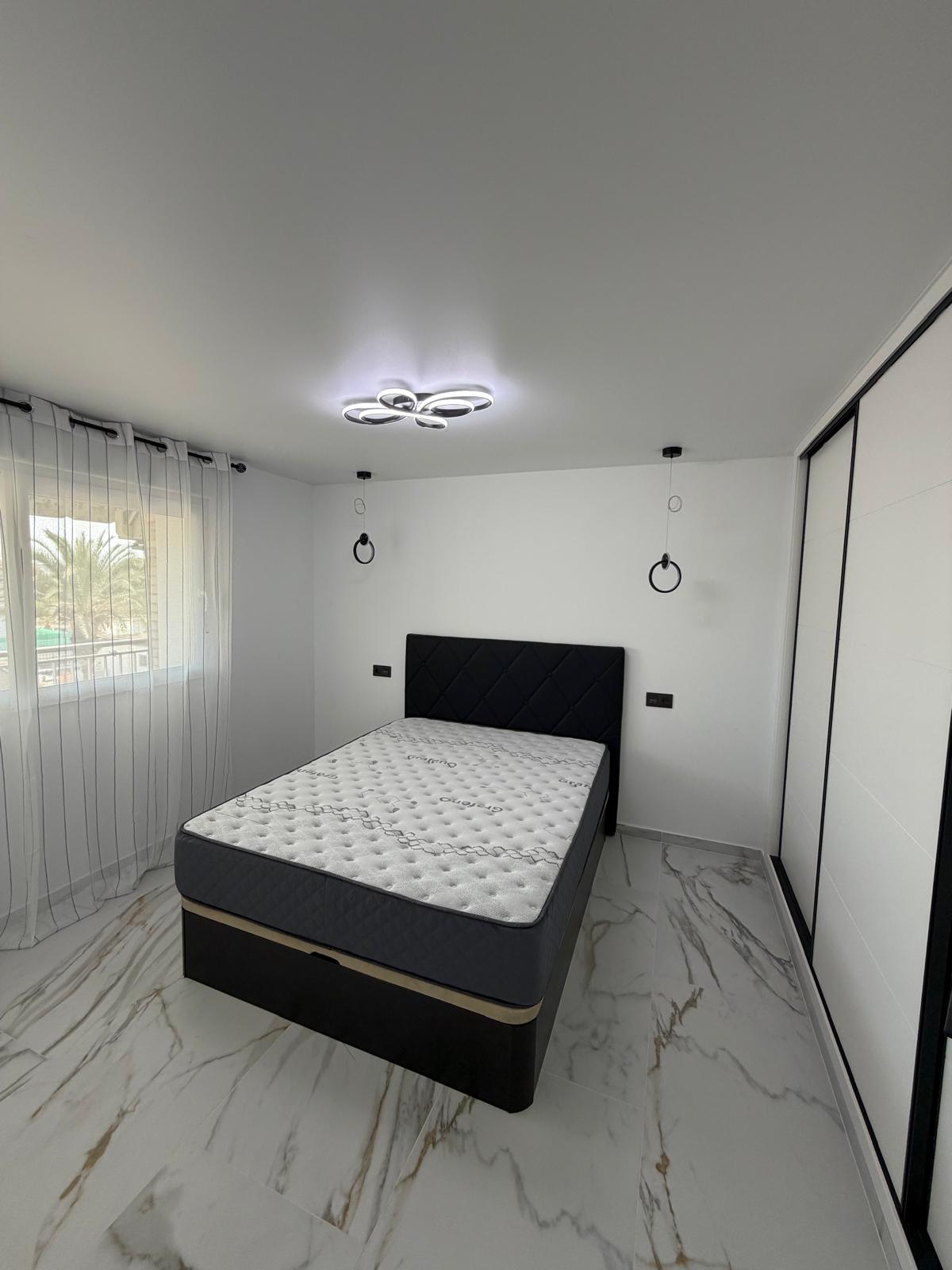 South-Facing Apartment with Sea Views in La Zenia, 250m from the Beach image 7