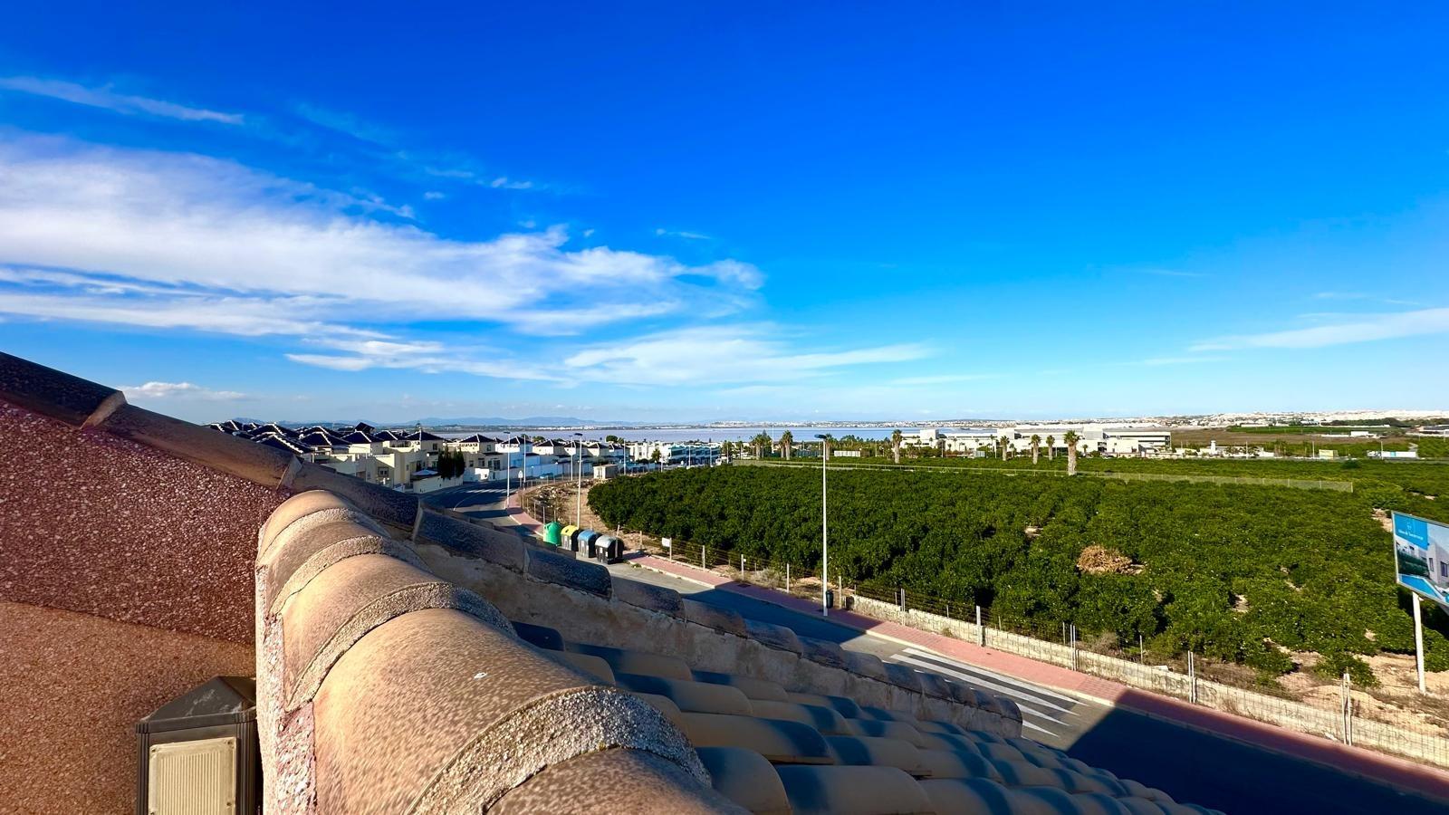 Spacious 4-Bedroom Townhouse with Sea Views in Los Balcones, Torrevieja image 19