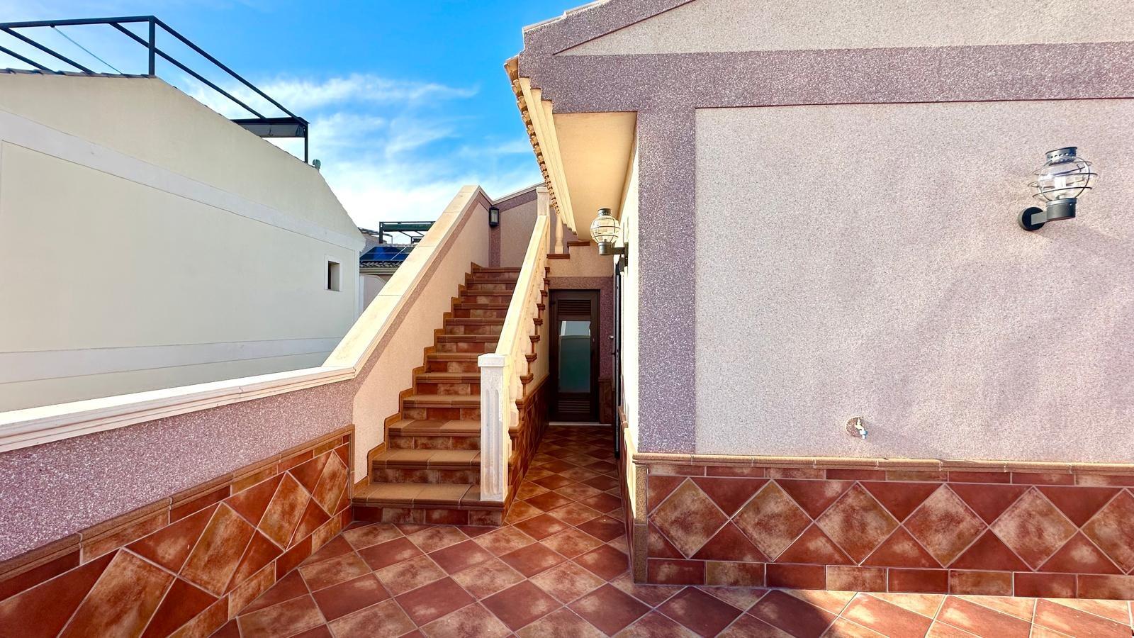 Spacious 4-Bedroom Townhouse with Sea Views in Los Balcones, Torrevieja image 21