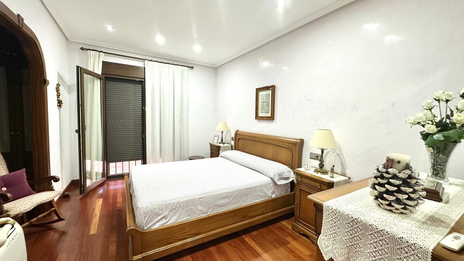 Spacious 4-Bedroom Townhouse with Sea Views in Los Balcones, Torrevieja image 26
