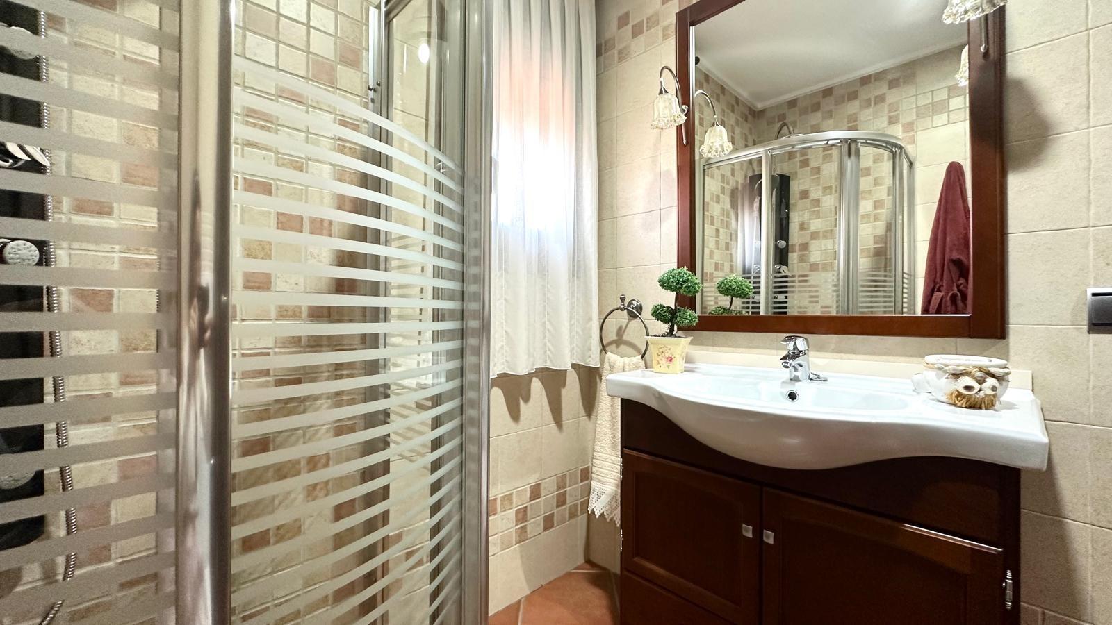 Spacious 4-Bedroom Townhouse with Sea Views in Los Balcones, Torrevieja image 30