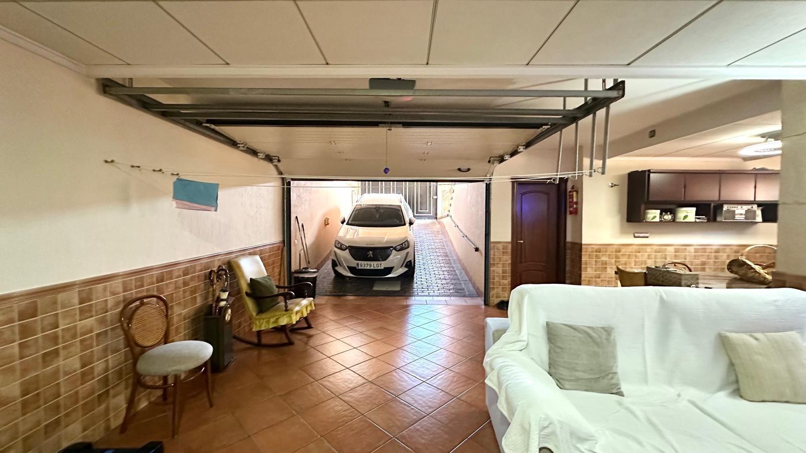 Spacious 4-Bedroom Townhouse with Sea Views in Los Balcones, Torrevieja image 40