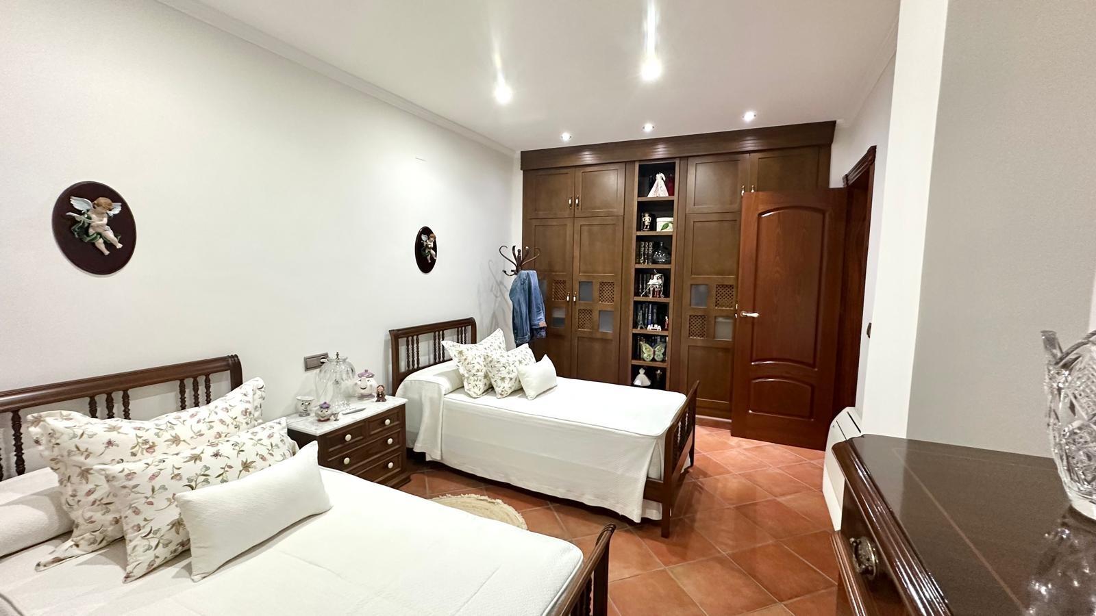 Spacious 4-Bedroom Townhouse with Sea Views in Los Balcones, Torrevieja image 44