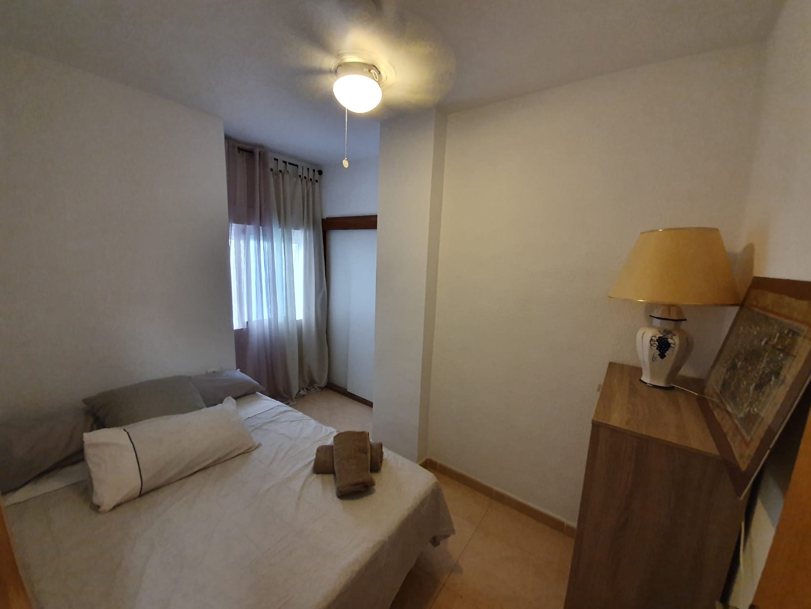 Two-Bedroom Apartment in Torrevieja Town Centre, Steps from the Beach image 8