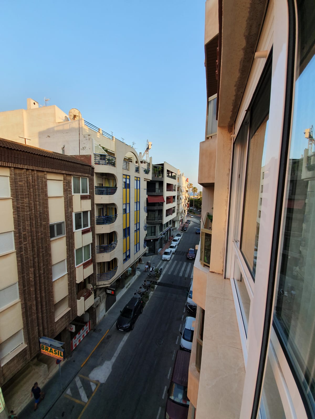 Two-Bedroom Apartment in Torrevieja Town Centre, Steps from the Beach image 24