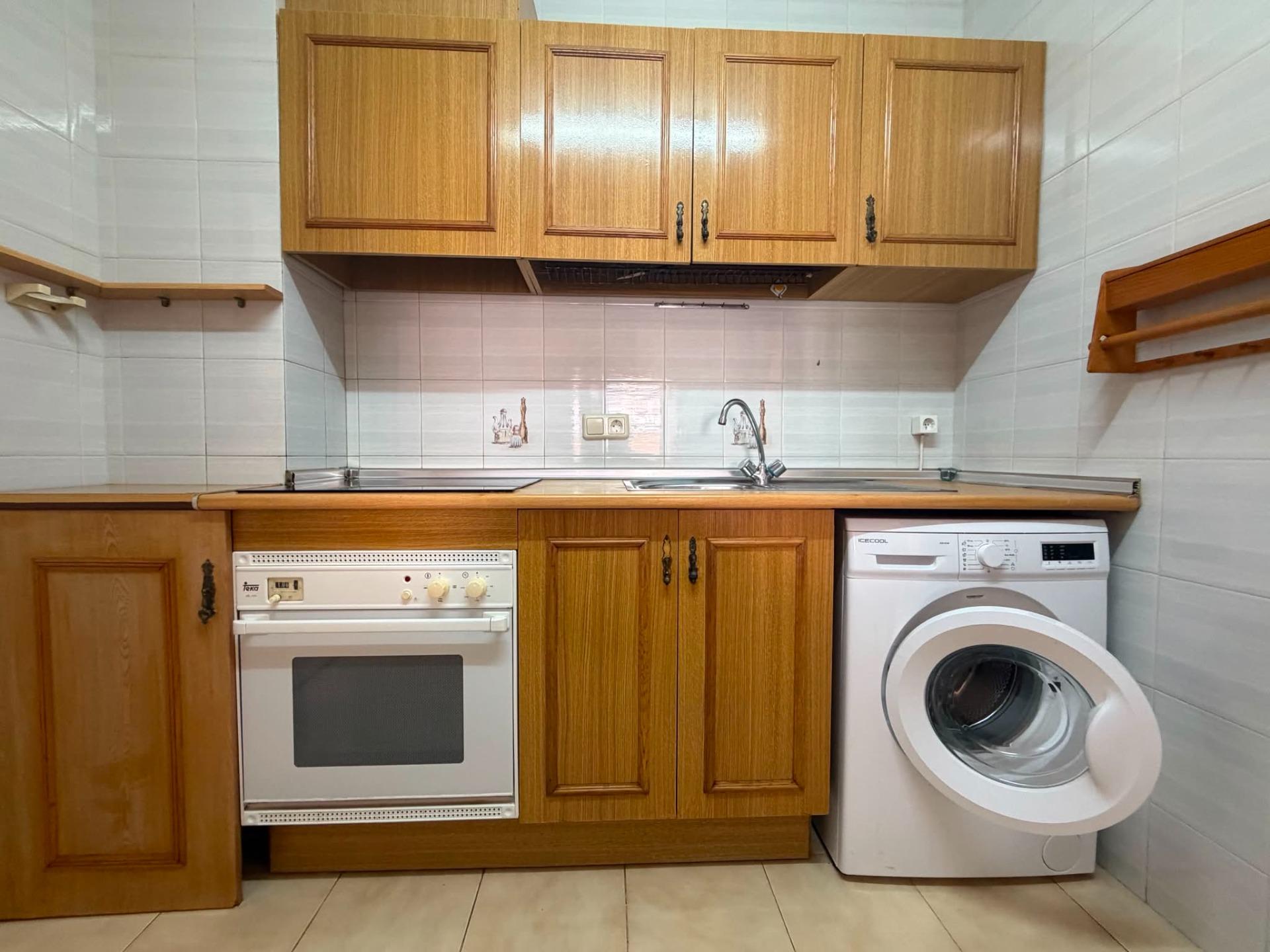 2-Bedroom Apartment with Communal Pool 200 Metres from La Acequión Beach image 5