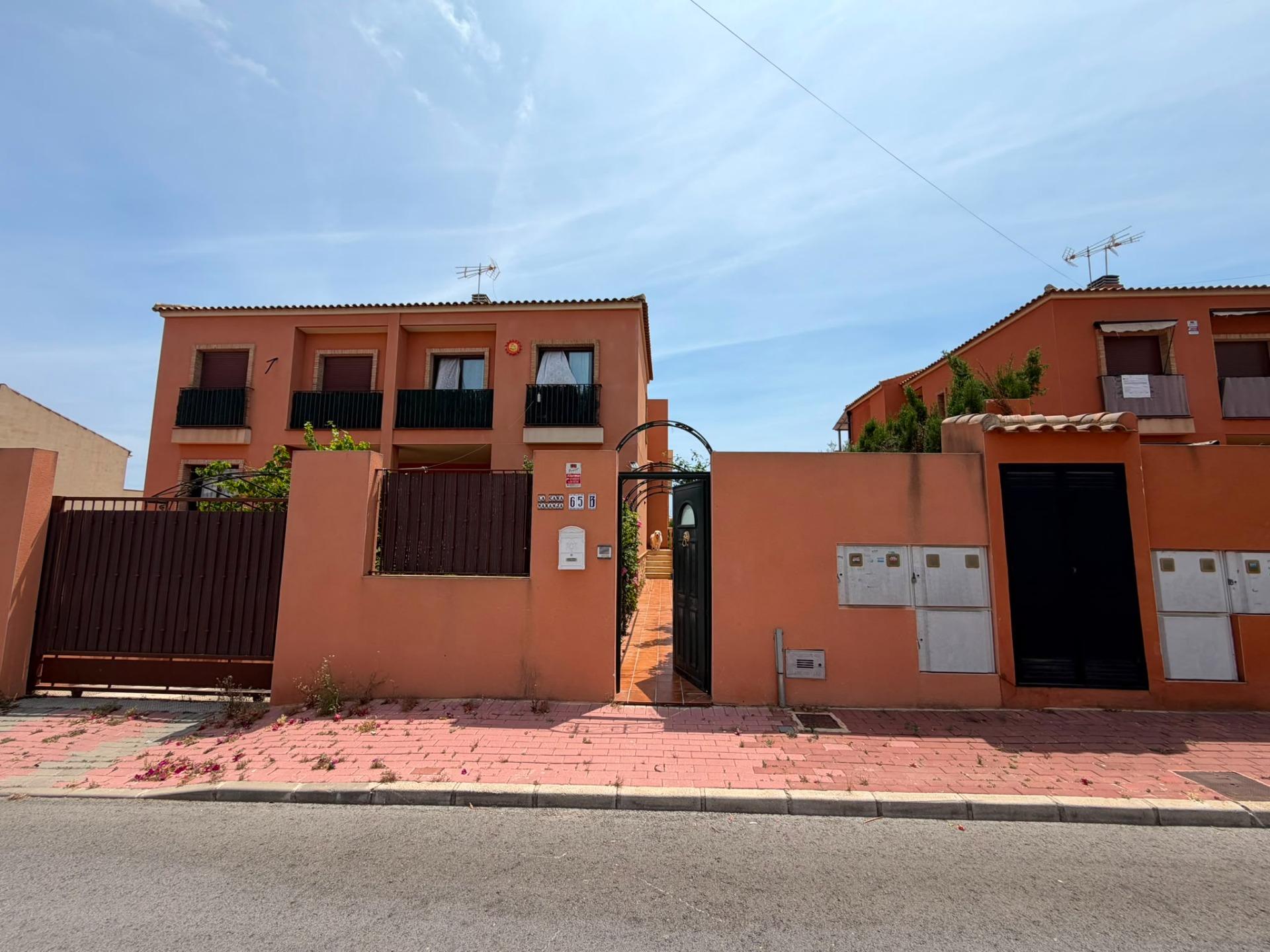 VILLA IN LOS BALCONES WITH 4 BEDROOMS, 4 BATHROOMS, PRIVATE POOL, AND GARAGE image 2
