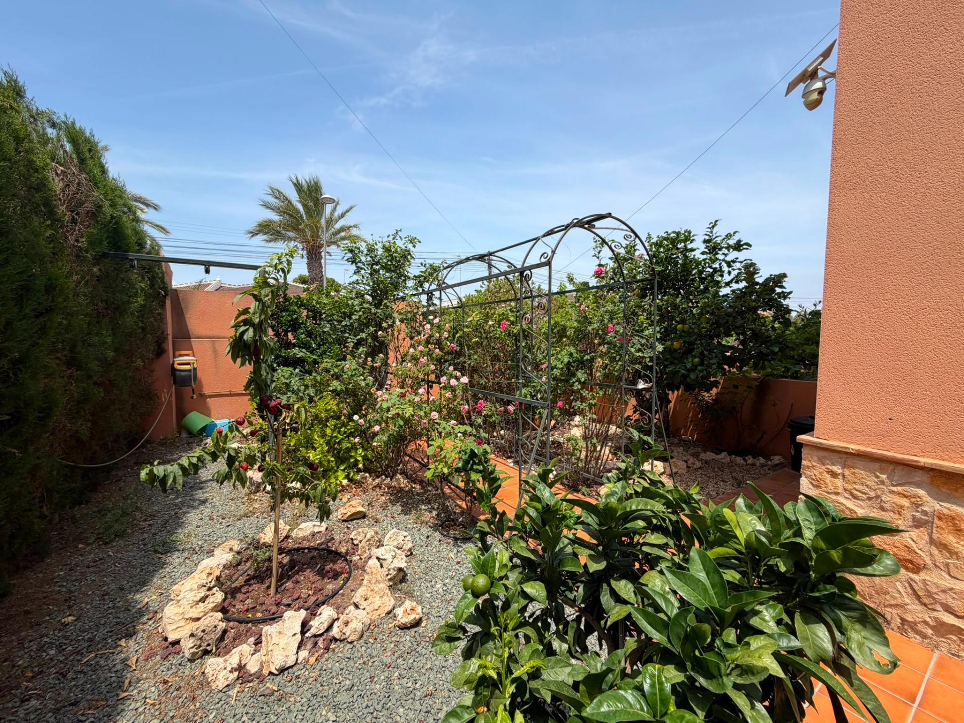 VILLA IN LOS BALCONES WITH 4 BEDROOMS, 4 BATHROOMS, PRIVATE POOL, AND GARAGE image 9