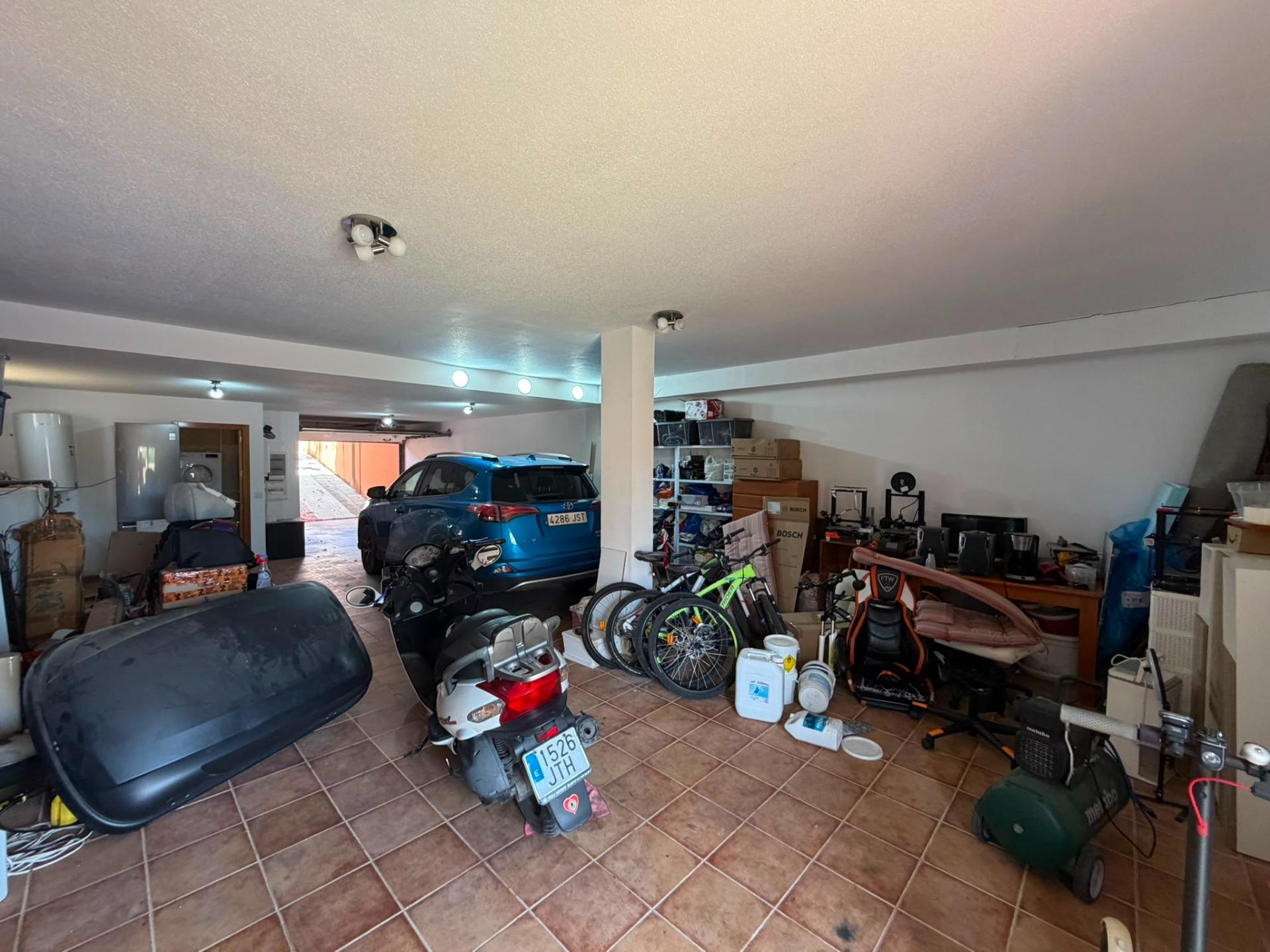 VILLA IN LOS BALCONES WITH 4 BEDROOMS, 4 BATHROOMS, PRIVATE POOL, AND GARAGE image 42