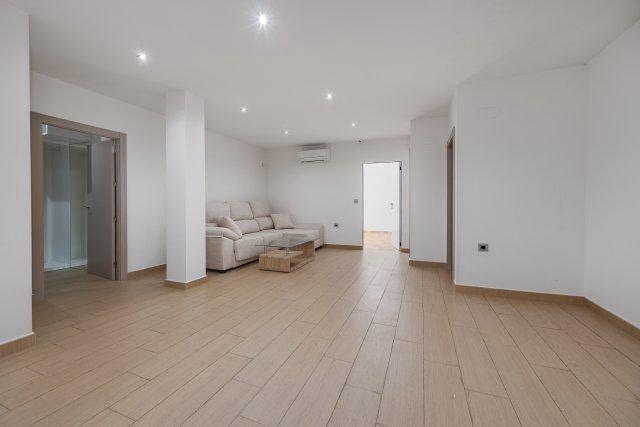 Exclusive 4-Bedroom Luxury Villa with Sea Views, Pool and Smart Home System in Torrevieja (La Mata / Torreblanca) image 26