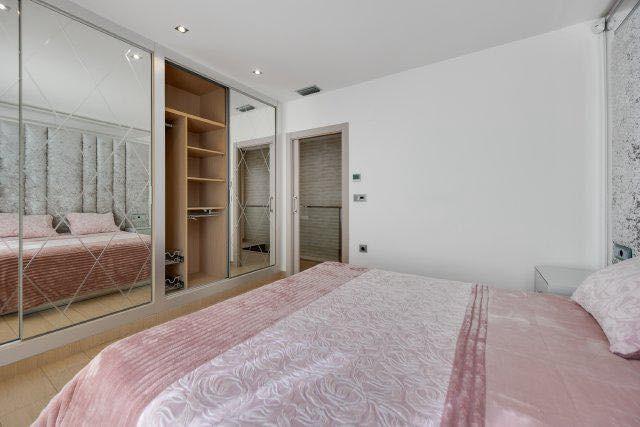 Exclusive 4-Bedroom Luxury Villa with Sea Views, Pool and Smart Home System in Torrevieja (La Mata / Torreblanca) image 18