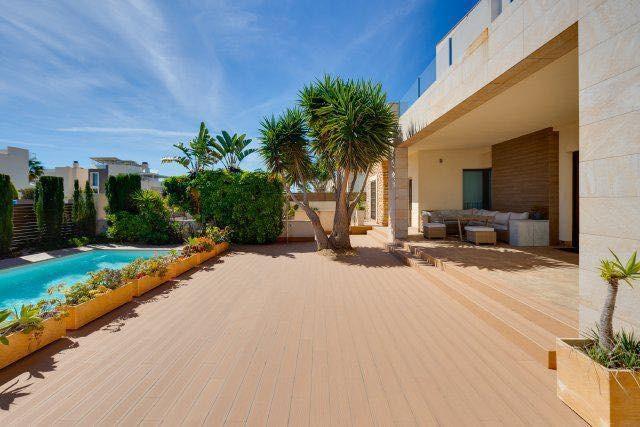 Exclusive 4-Bedroom Luxury Villa with Sea Views, Pool and Smart Home System in Torrevieja (La Mata / Torreblanca) image 36