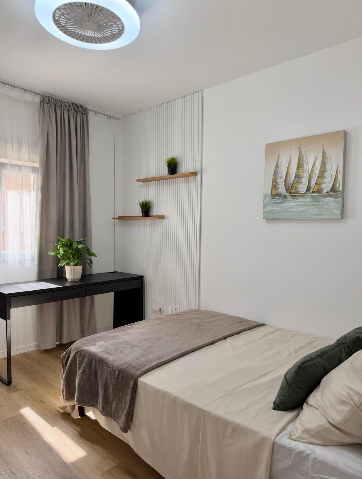 Fully Renovated 2-Bedroom Apartment Just 50 Metres from the Beach in Torrevieja image 4