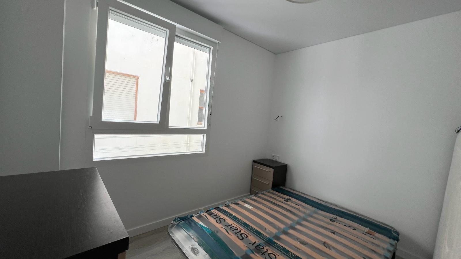 Fully Renovated 3-Bedroom Apartment with Sea Views near La Acequión Beach image 6