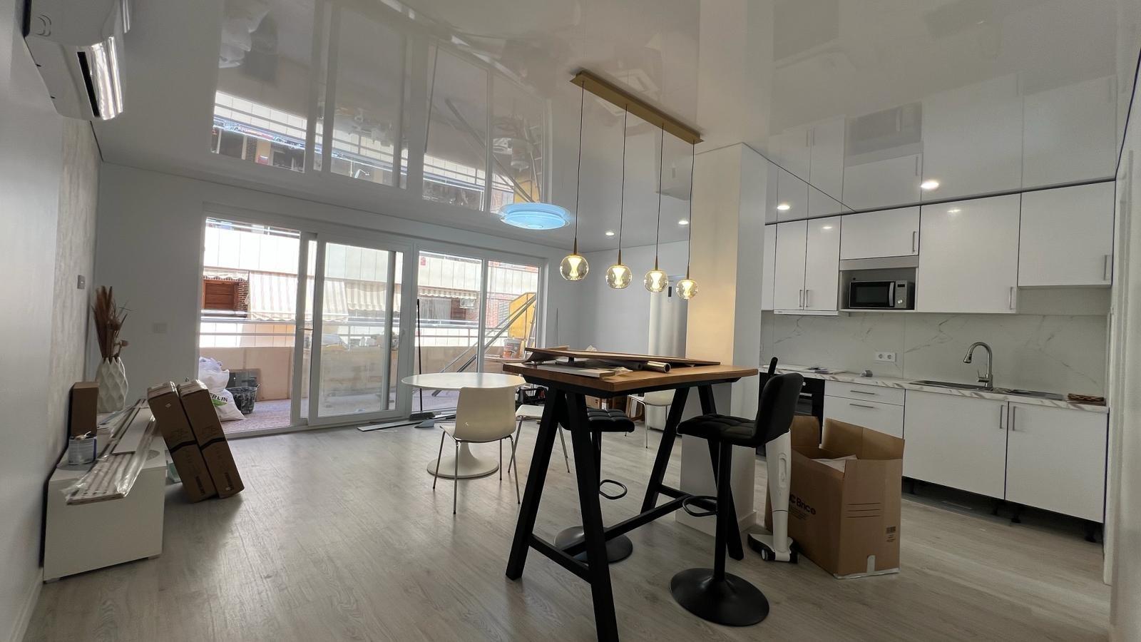 Fully Renovated 3-Bedroom Apartment with Sea Views near La Acequión Beach image 11