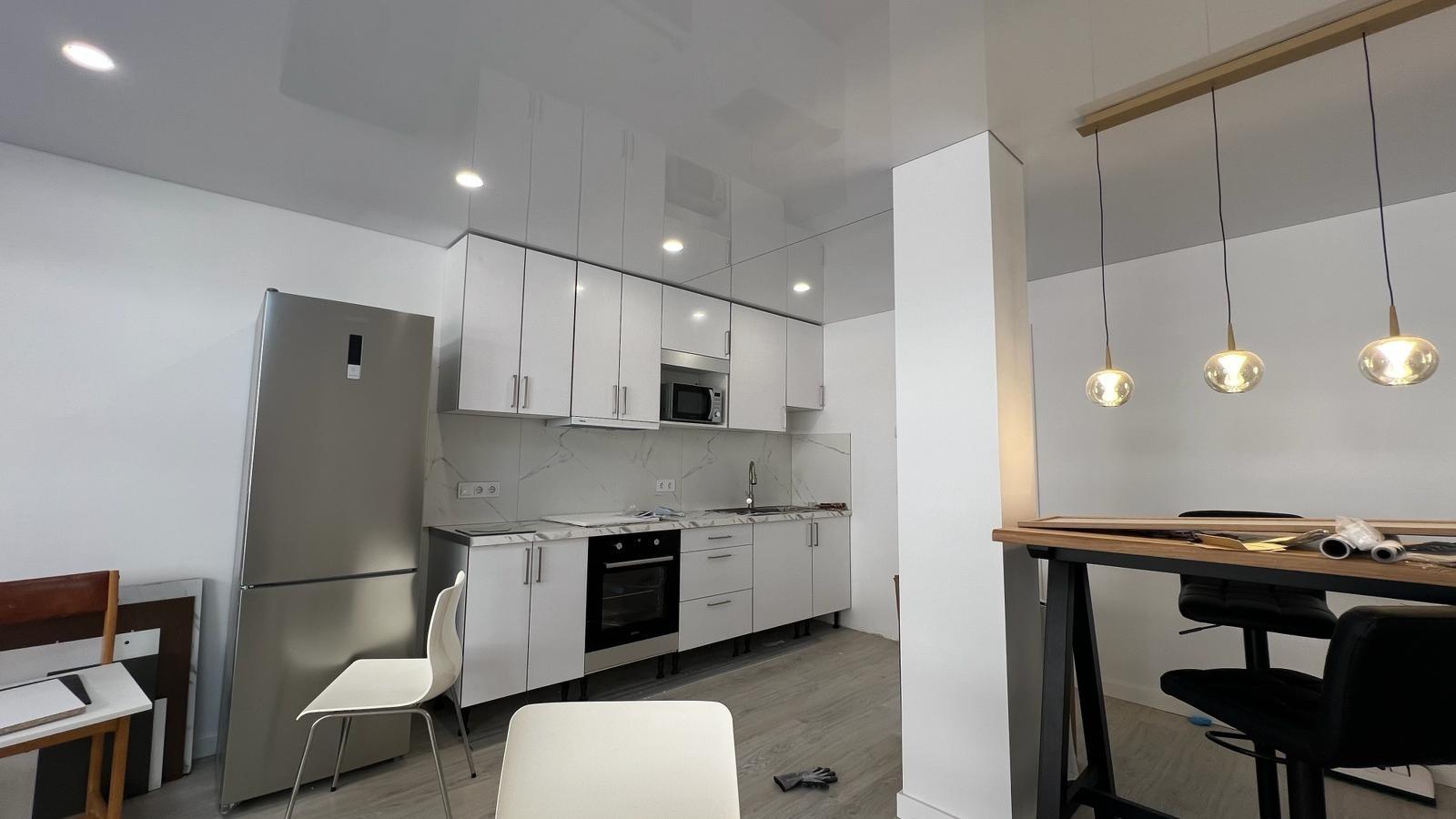 Fully Renovated 3-Bedroom Apartment with Sea Views near La Acequión Beach image 22