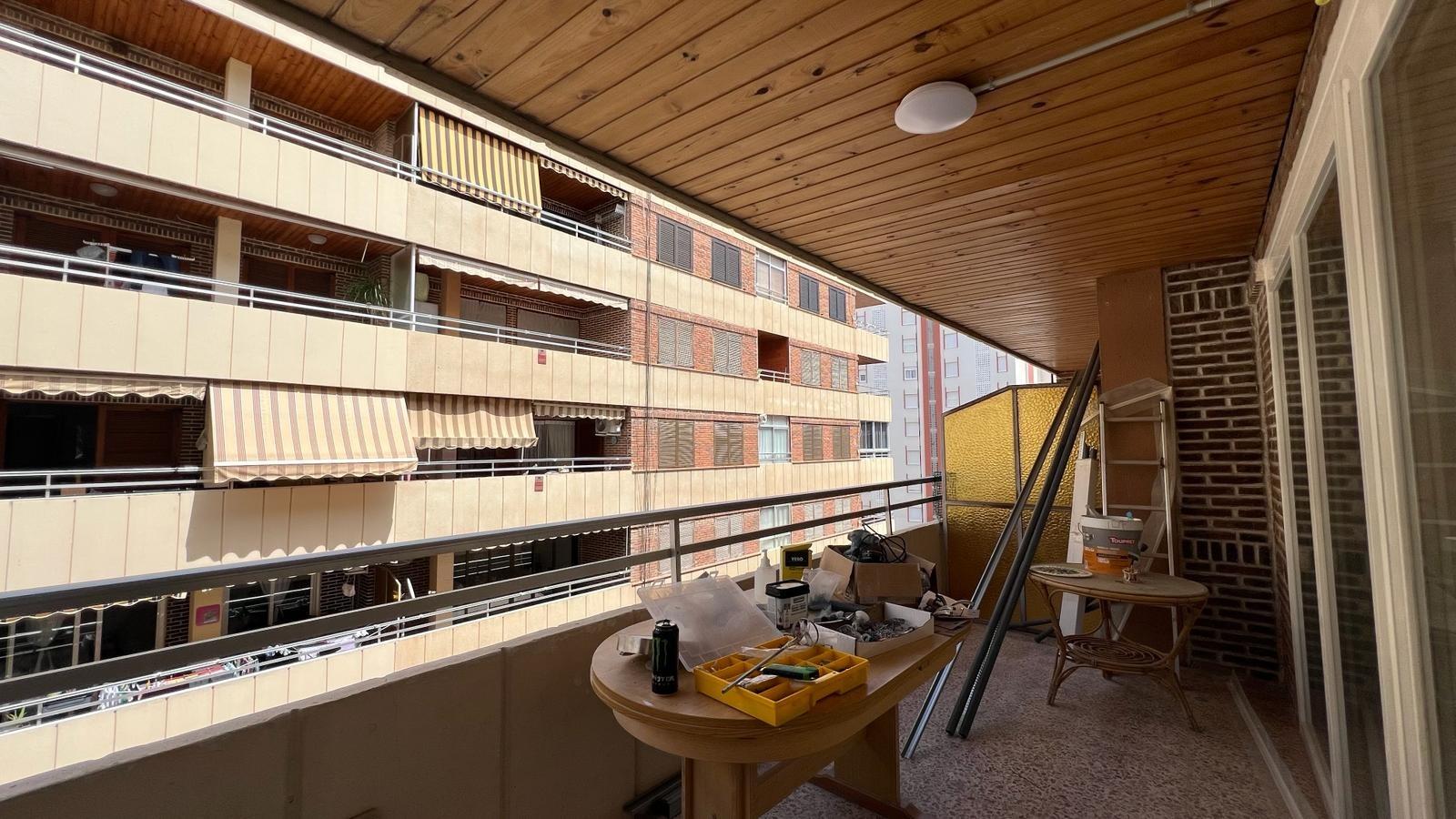 Fully Renovated 3-Bedroom Apartment with Sea Views near La Acequión Beach image 16