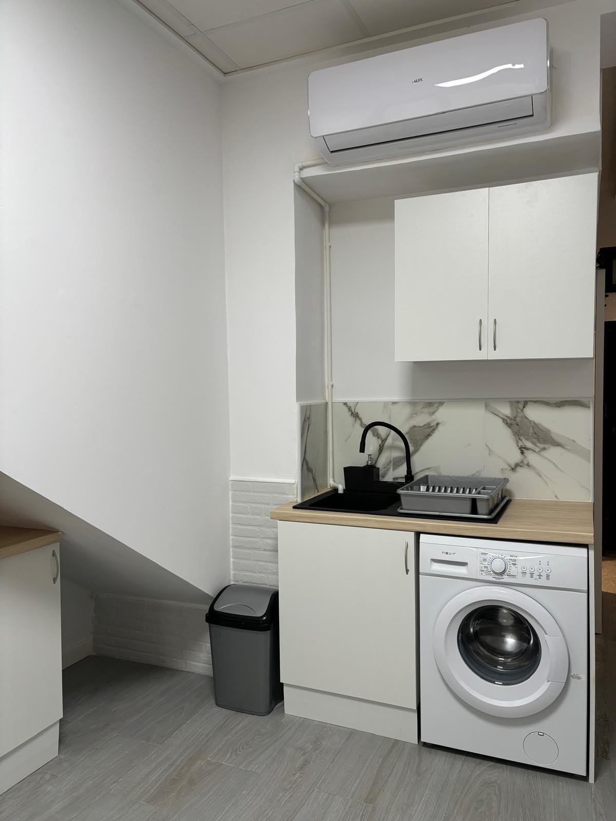 Fully Renovated 4-Bedroom Townhouse with Investment Potential in Central Torrevieja image 49