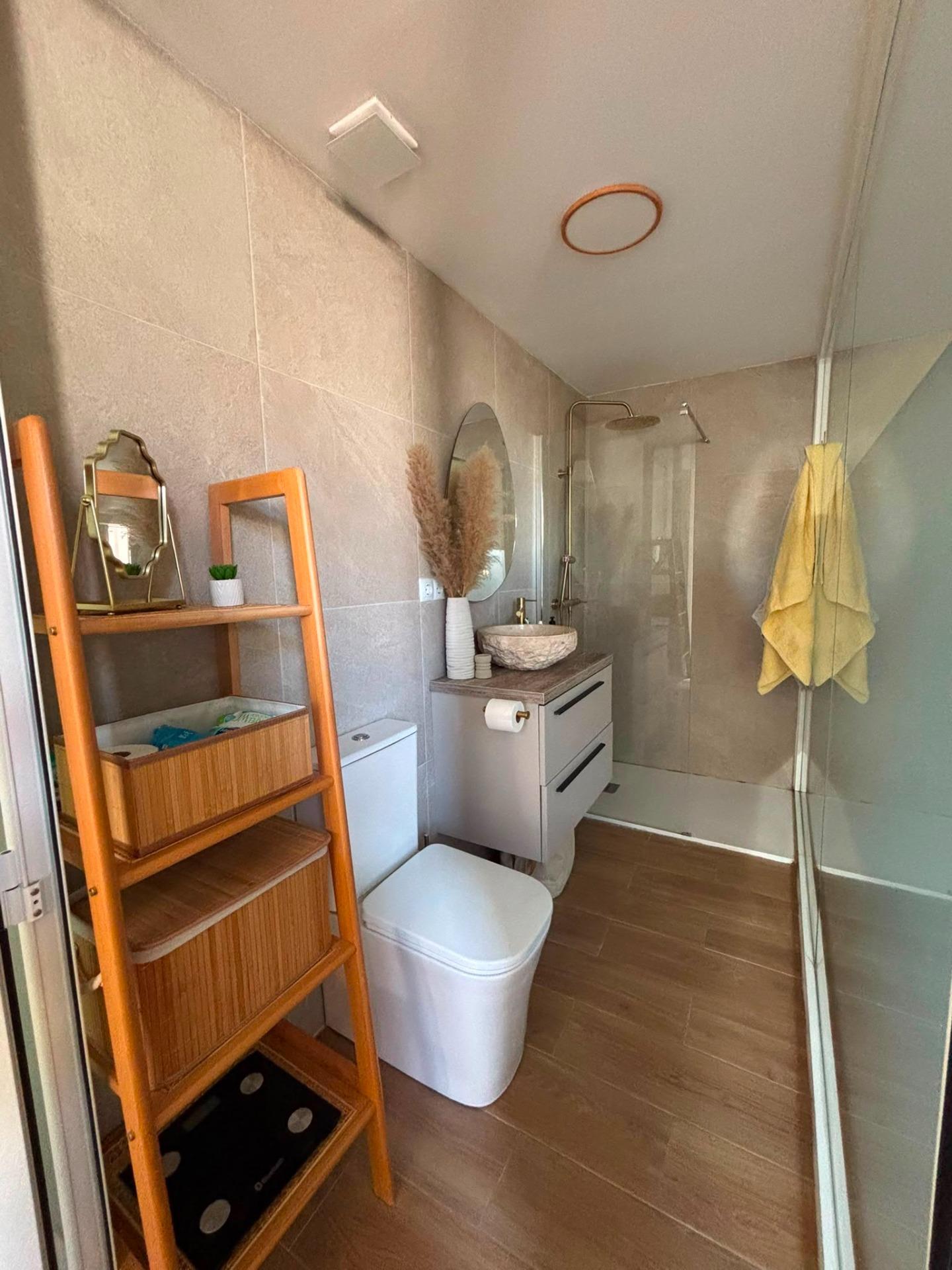 Fully Renovated 4-Bedroom Townhouse with Investment Potential in Central Torrevieja image 45
