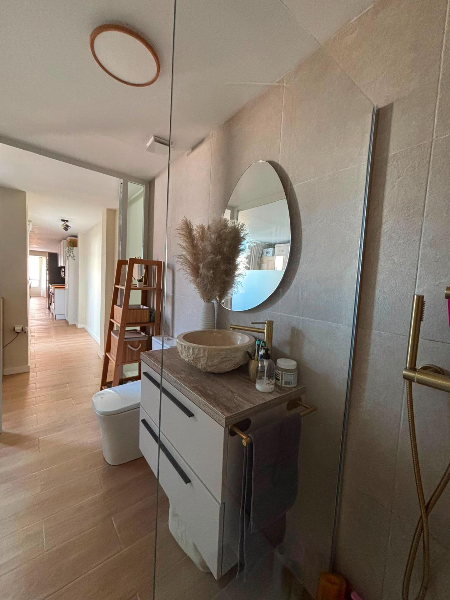 Fully Renovated 4-Bedroom Townhouse with Investment Potential in Central Torrevieja image 46