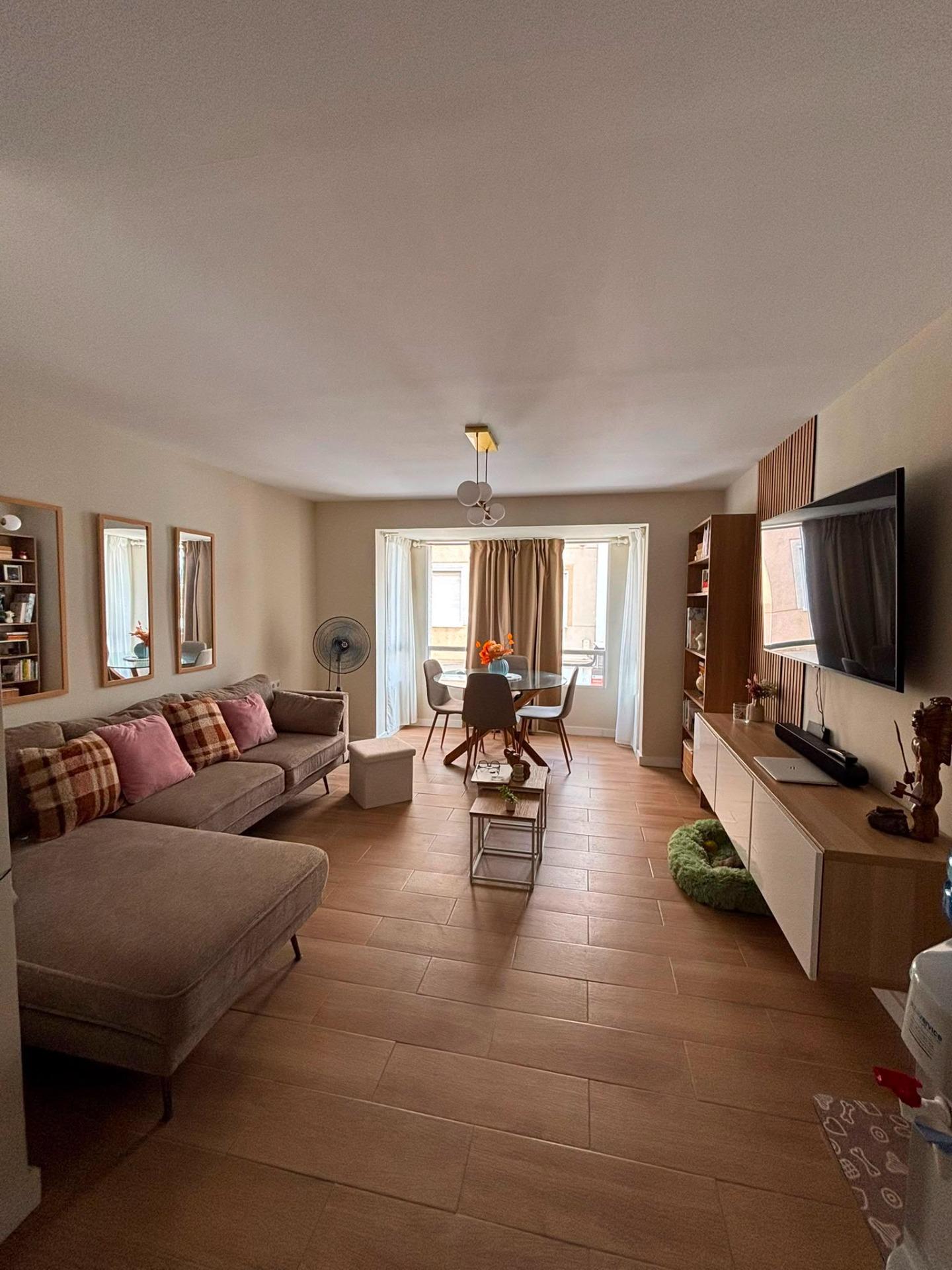Fully Renovated 4-Bedroom Townhouse with Investment Potential in Central Torrevieja image 34