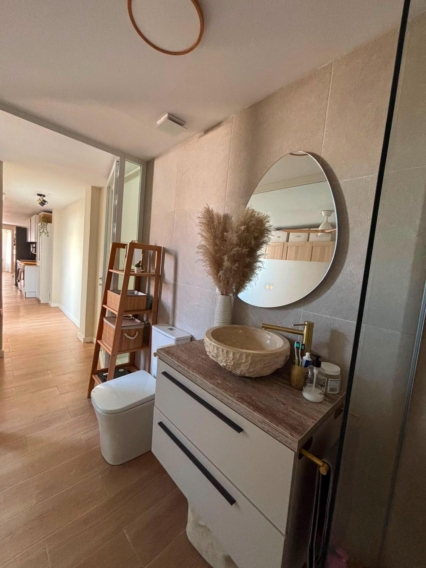 Fully Renovated 4-Bedroom Townhouse with Investment Potential in Central Torrevieja image 32