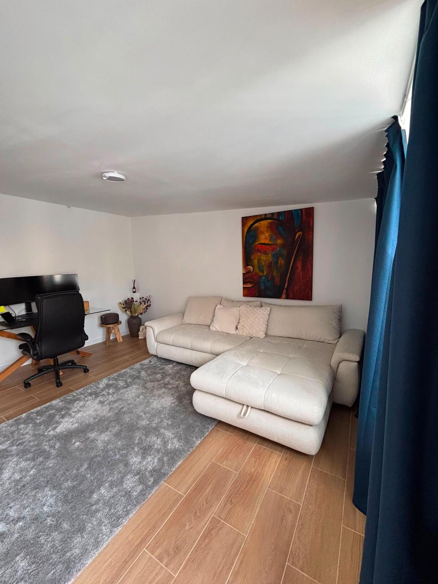 Fully Renovated 4-Bedroom Townhouse with Investment Potential in Central Torrevieja image 53